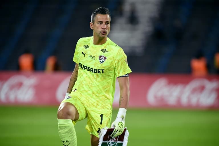 Veteran goalkeeper Fabio sets Copa Libertadores record