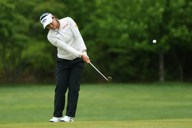 Defending champ Jeeno retains lead at Mizuho Americas Open