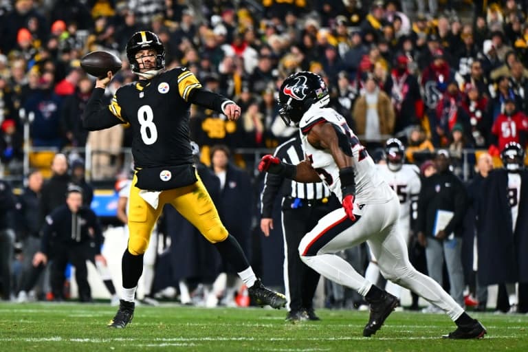 Rodgers returning with Steelers for 22nd season