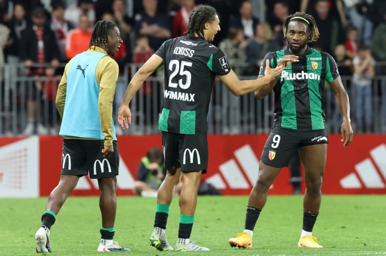 Lens rally but title bid fades after draw at Brest