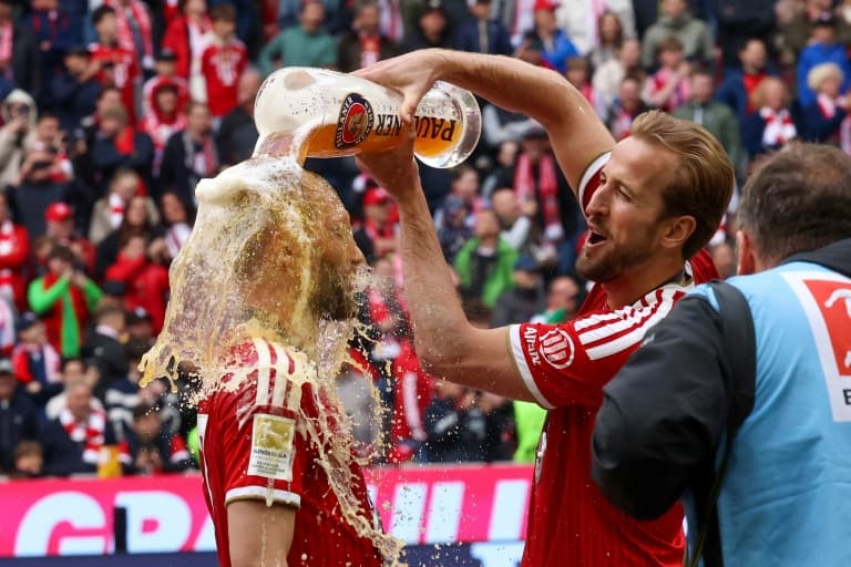 Kane hits hat-trick, St. Pauli relegated from Bundesliga