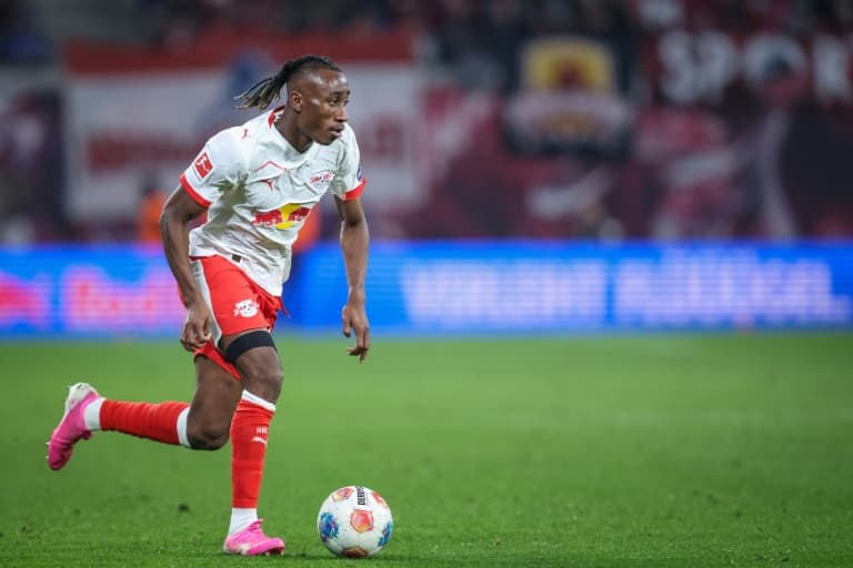All at stake for Bundesliga relegation battlers on final day