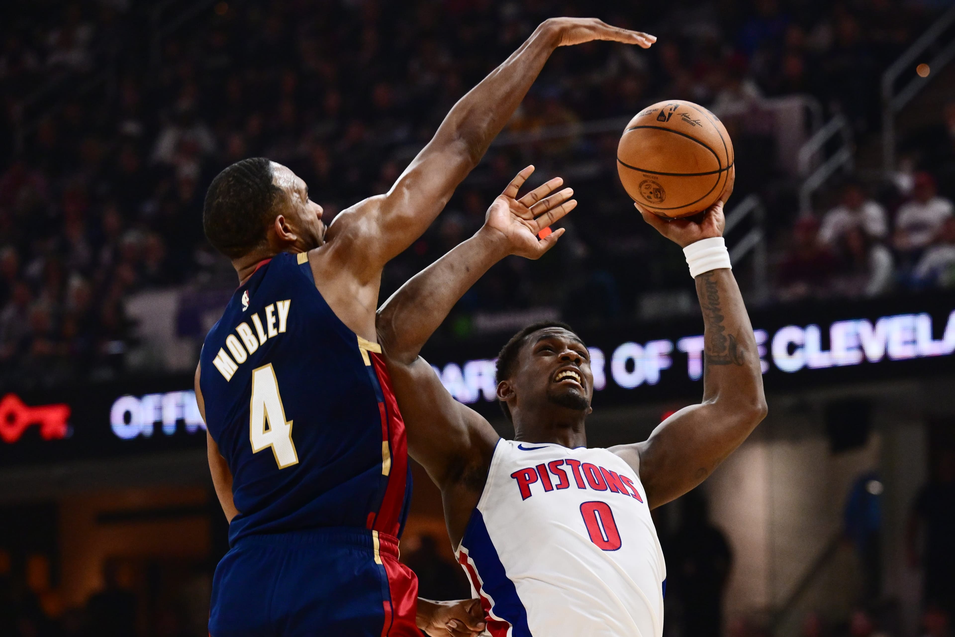 Evan Mobley wants to stay with Cavs, not be in Giannis trade. Opinion