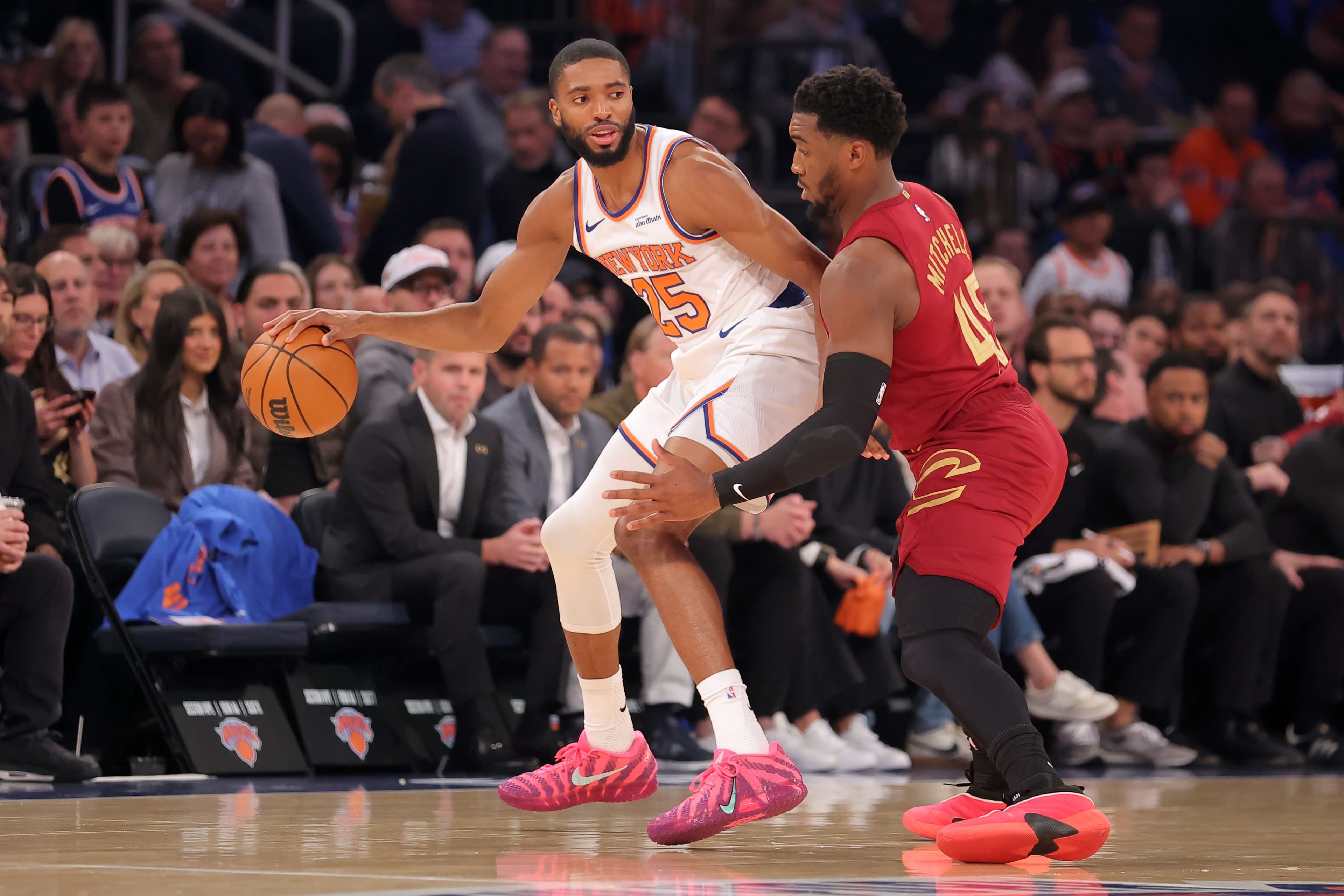 Cavaliers vs Knicks predictions. Who wins Eastern Conference Finals?