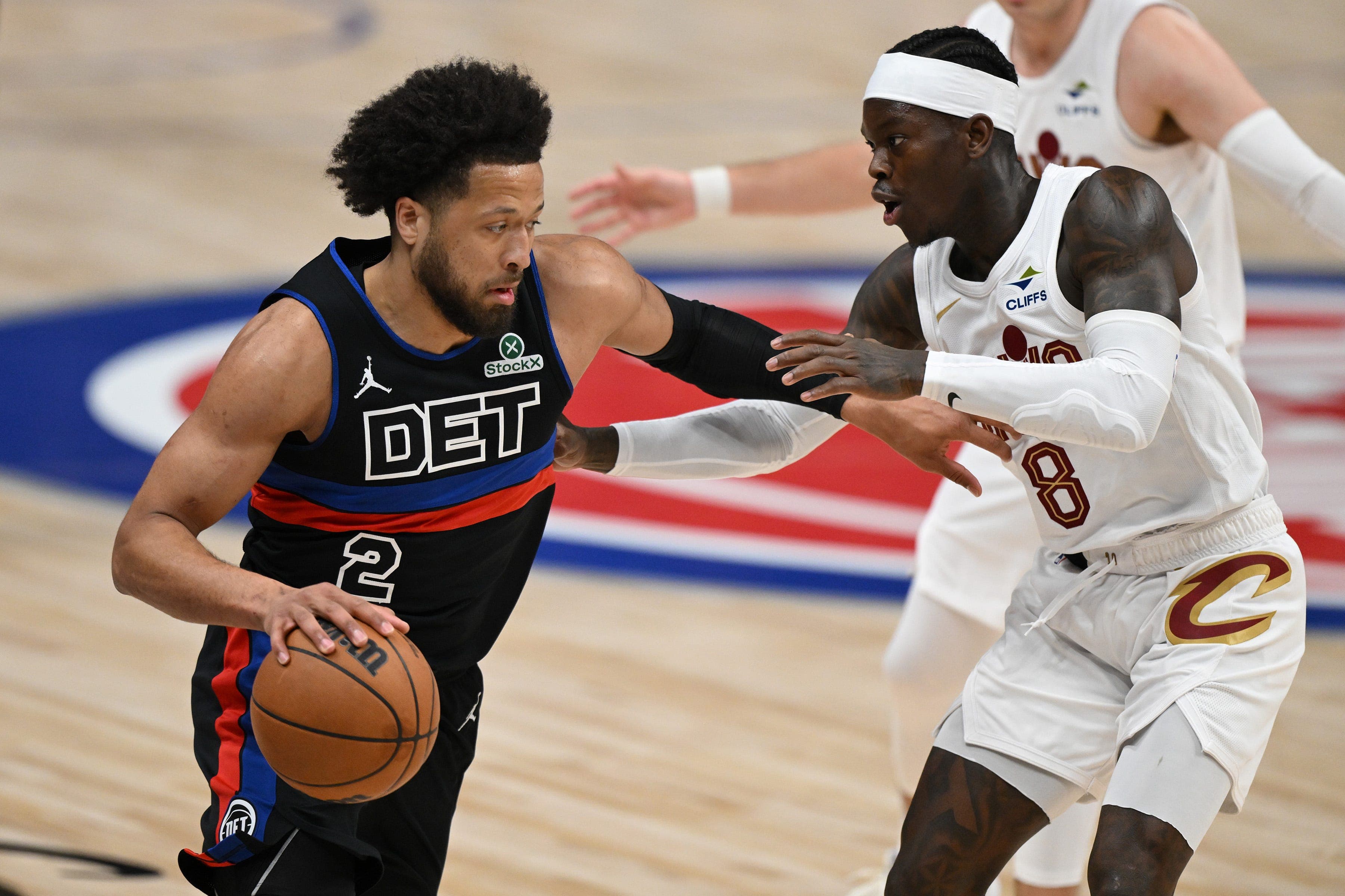 Cavaliers advance to face Pistons, J.B. Bickerstaff in second round
