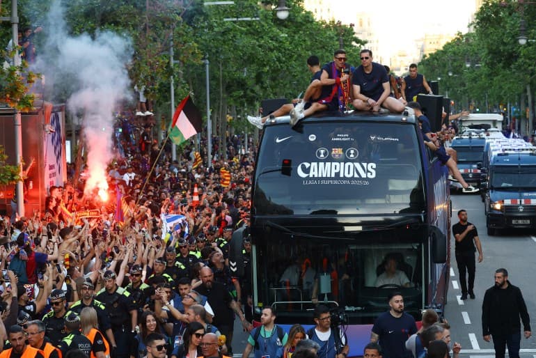 Lamine Yamal waves Palestine flag as Barcelona celebrate La Liga win