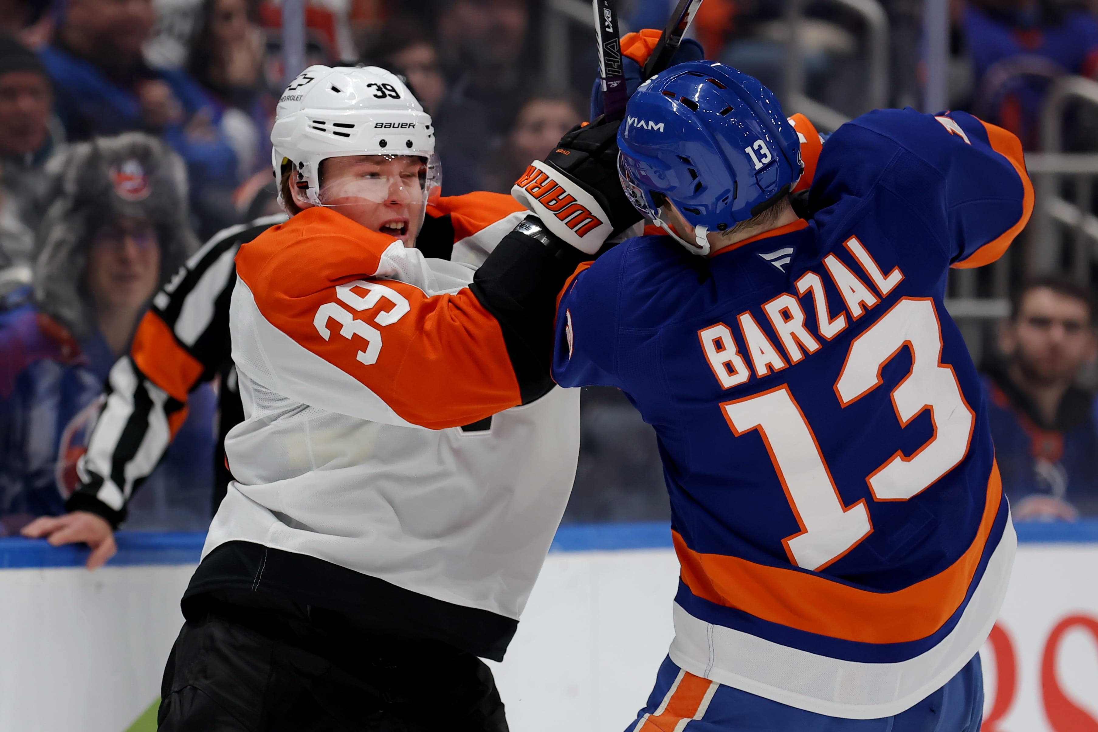 Instant reactions: Michkov, Bump pull Flyers within one point of Islanders for Metropolitan 3-seed