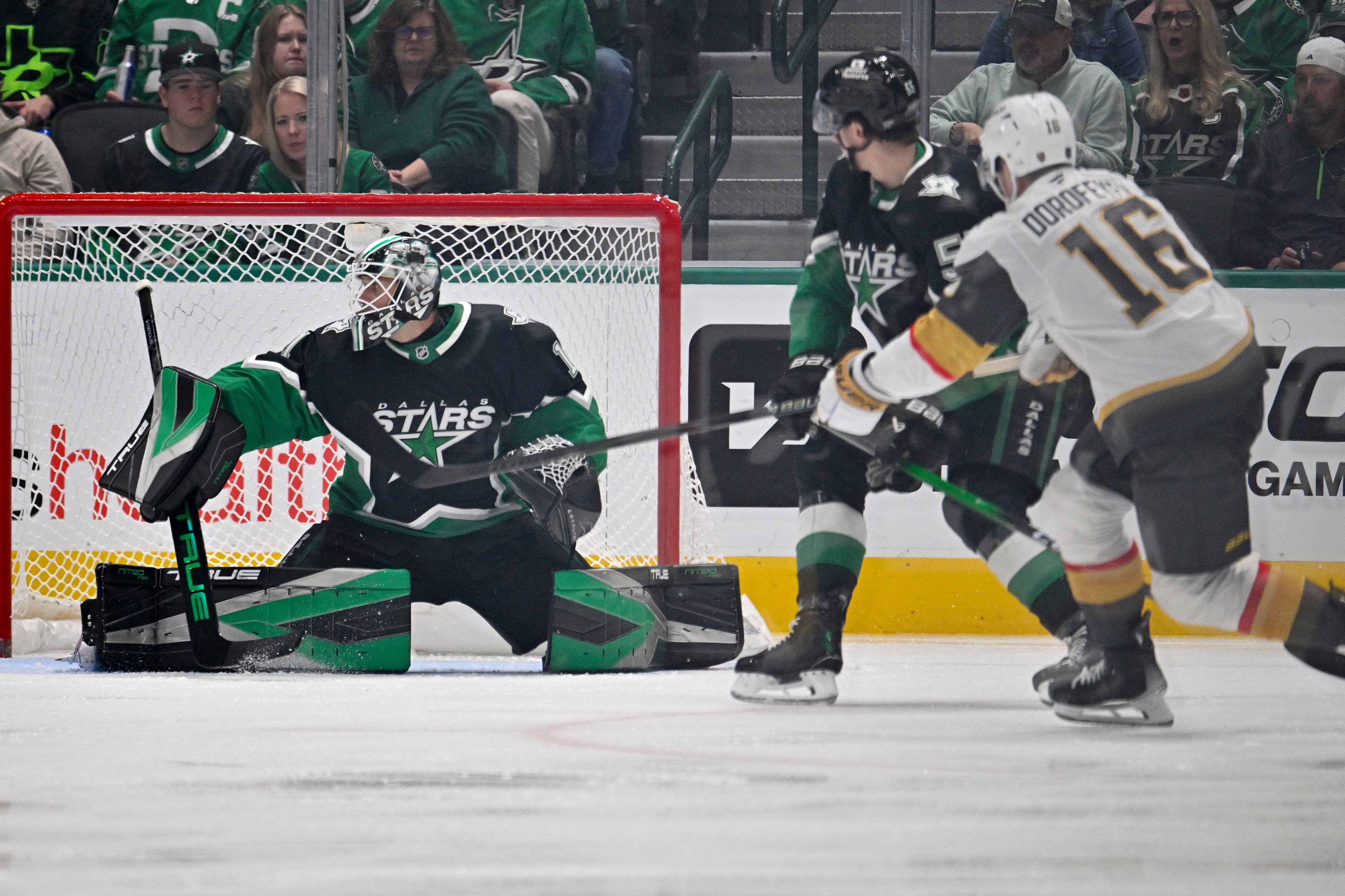 Dallas Stars game notes: (De)Smith brilliant, Johnston’s record, (Not De)Smith breaks hearts, & the love of hockey in loss vs Vegas