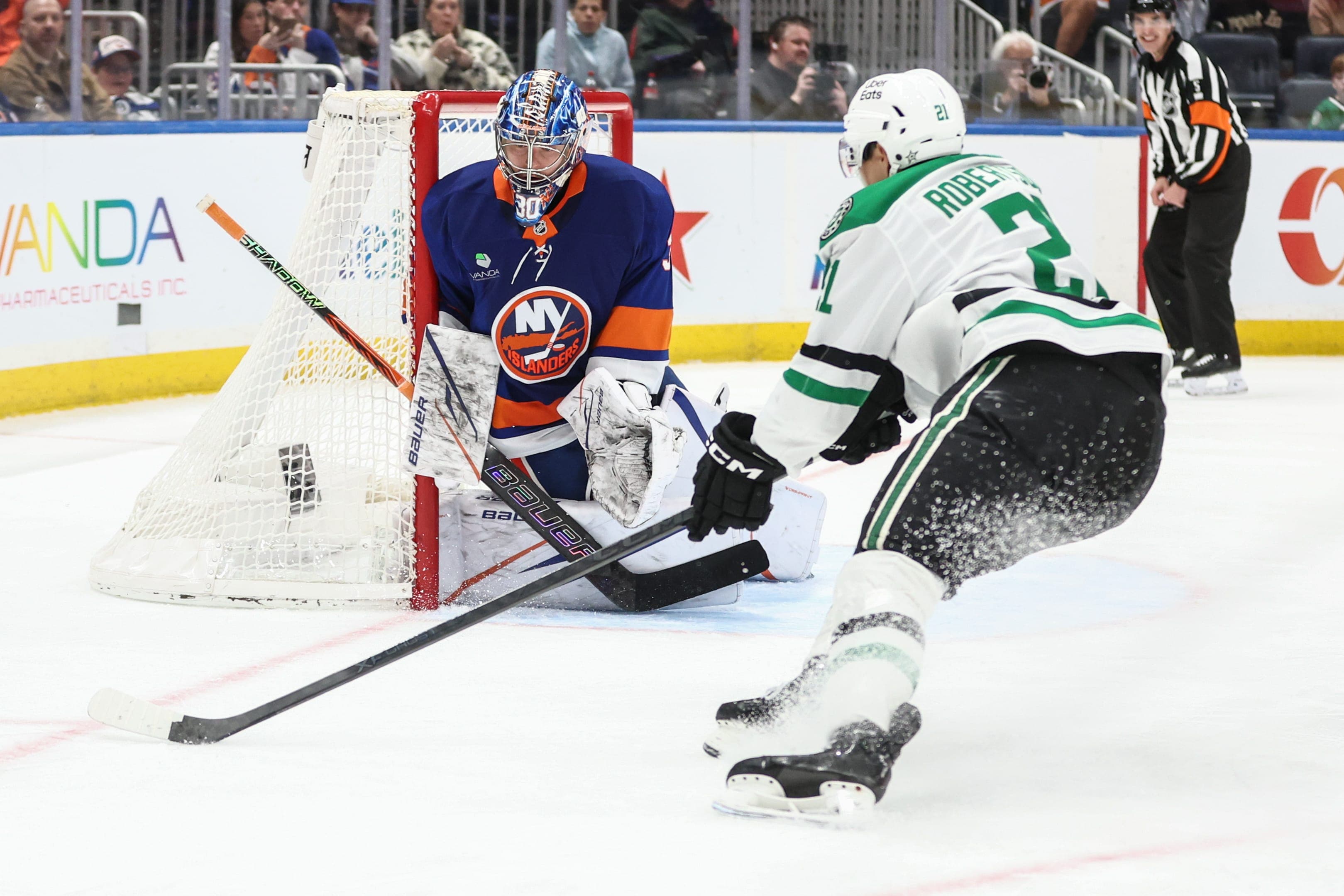 Dallas Stars game notes: The well has run dry, & another shutout for SOrokin in loss at Islanders