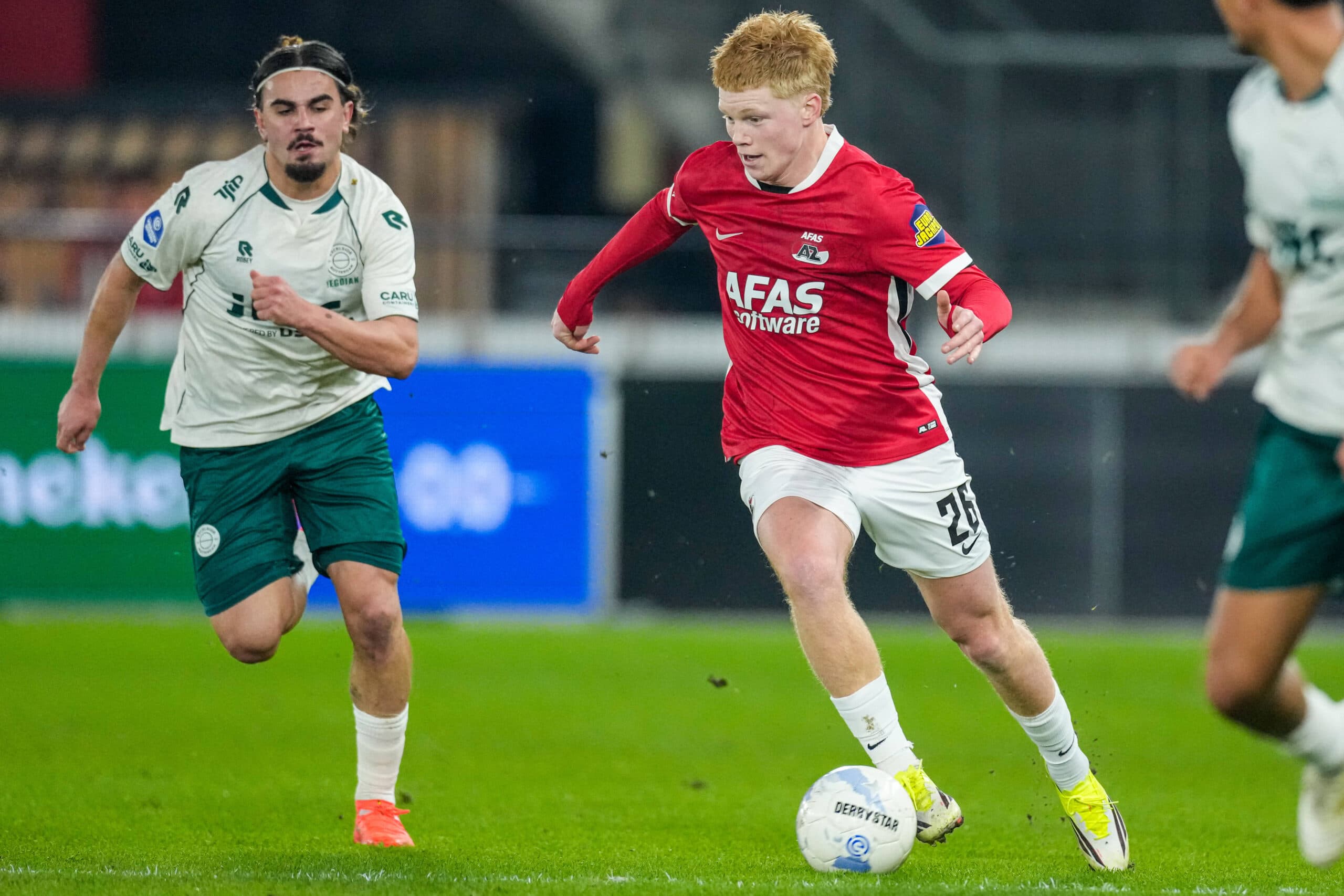 Liverpool dealt blow in pursuit of £50m-rated midfielder