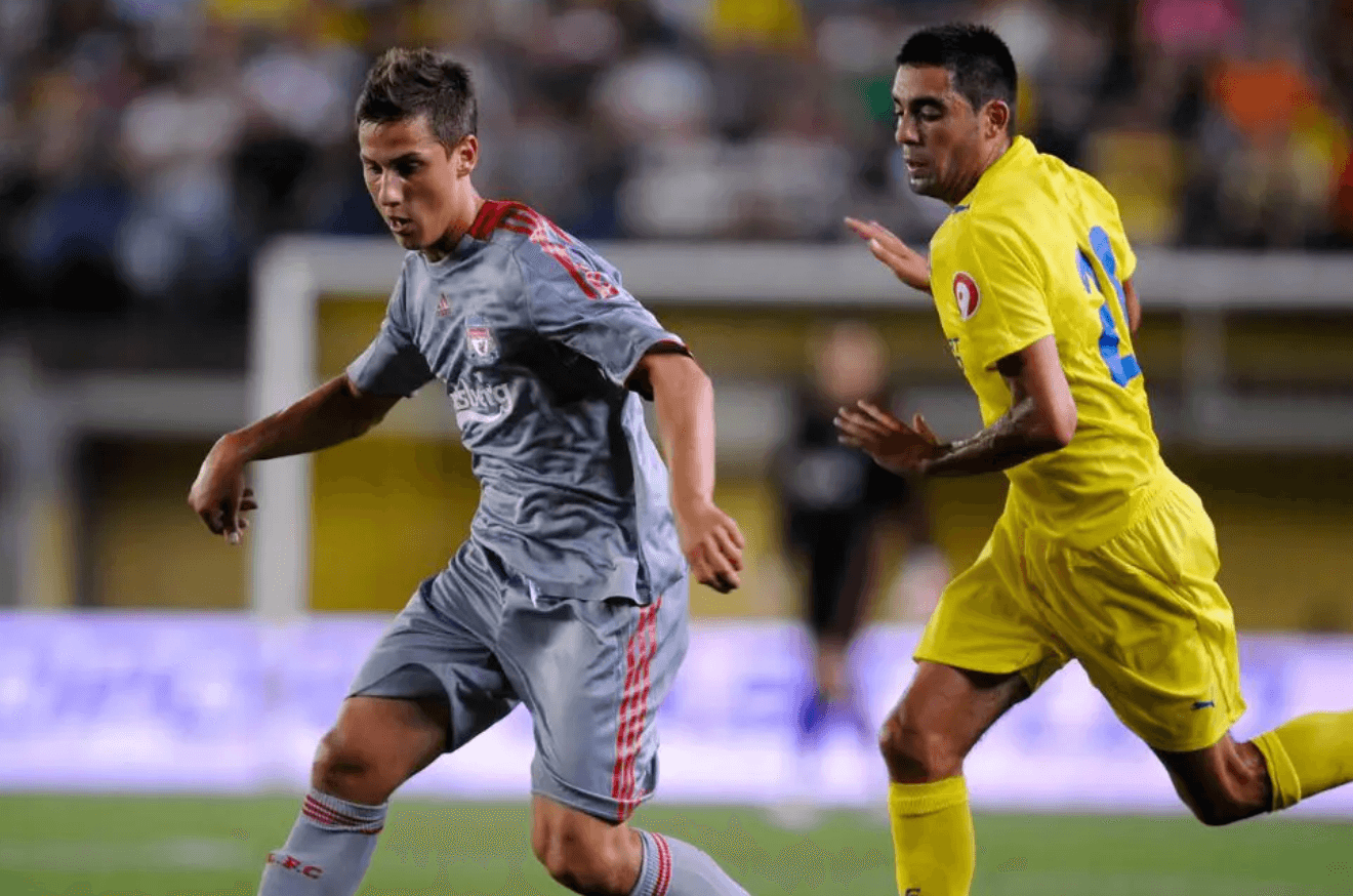 Former Liverpool star announces retirement