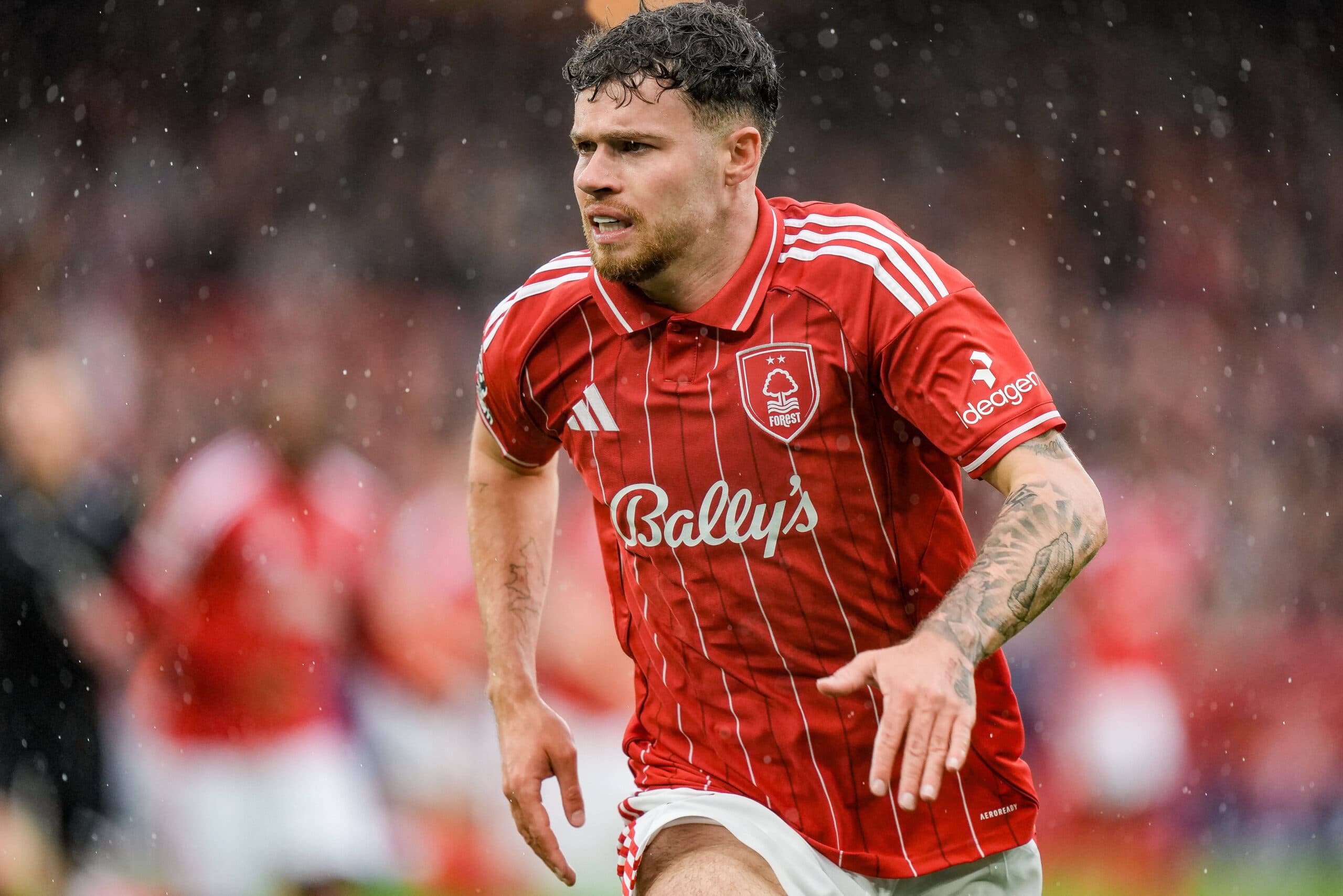 Liverpool could turn to former player to solve fullback issue