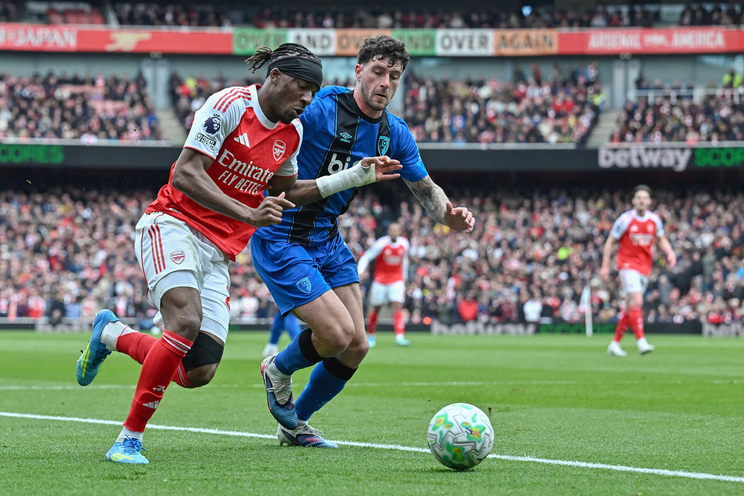 Lewis Steele pours cold water on Liverpool’s reported move for defender