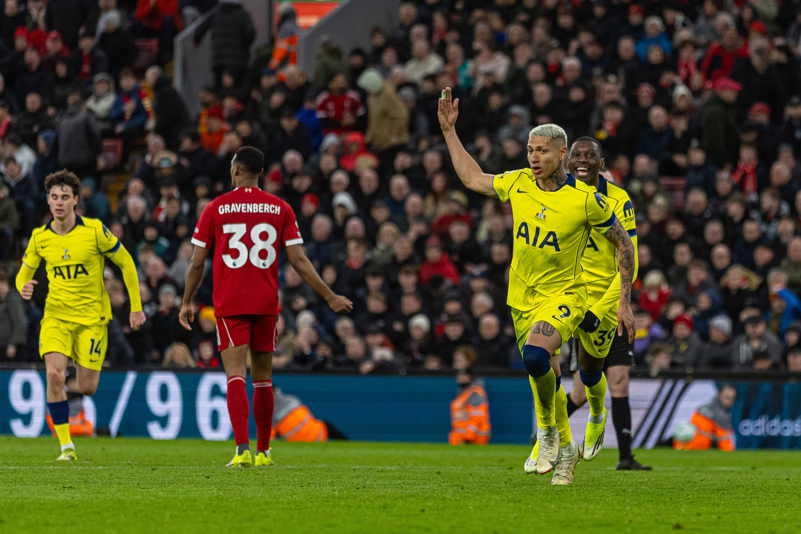 Lynch Lights Up Spurs as Liverpool's Game-Changer Takes Over at White Hart Lane!