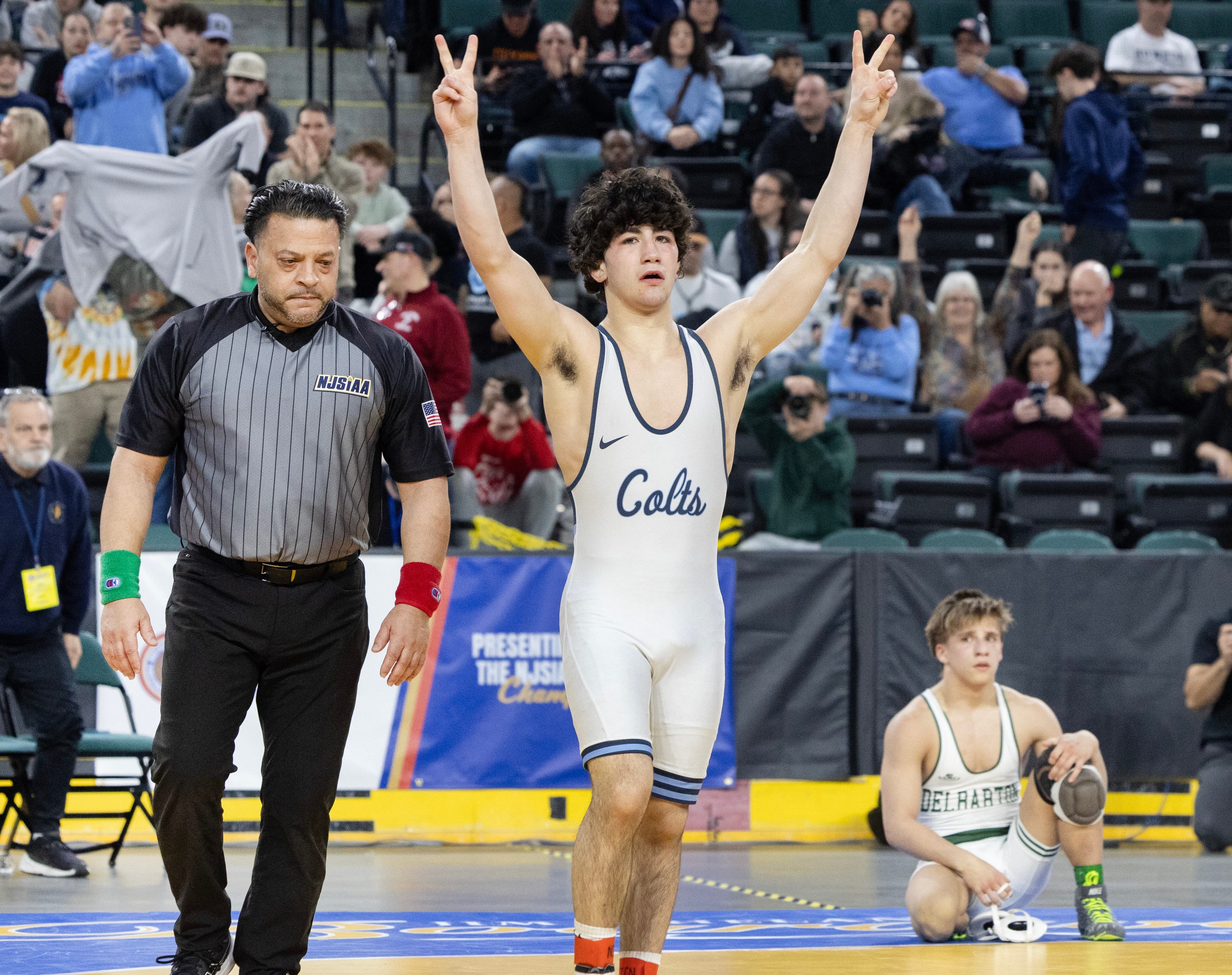 Victory for Shore High Men's Team! Dominates State Championship in an Unprecedented 7-0 Thrashing!