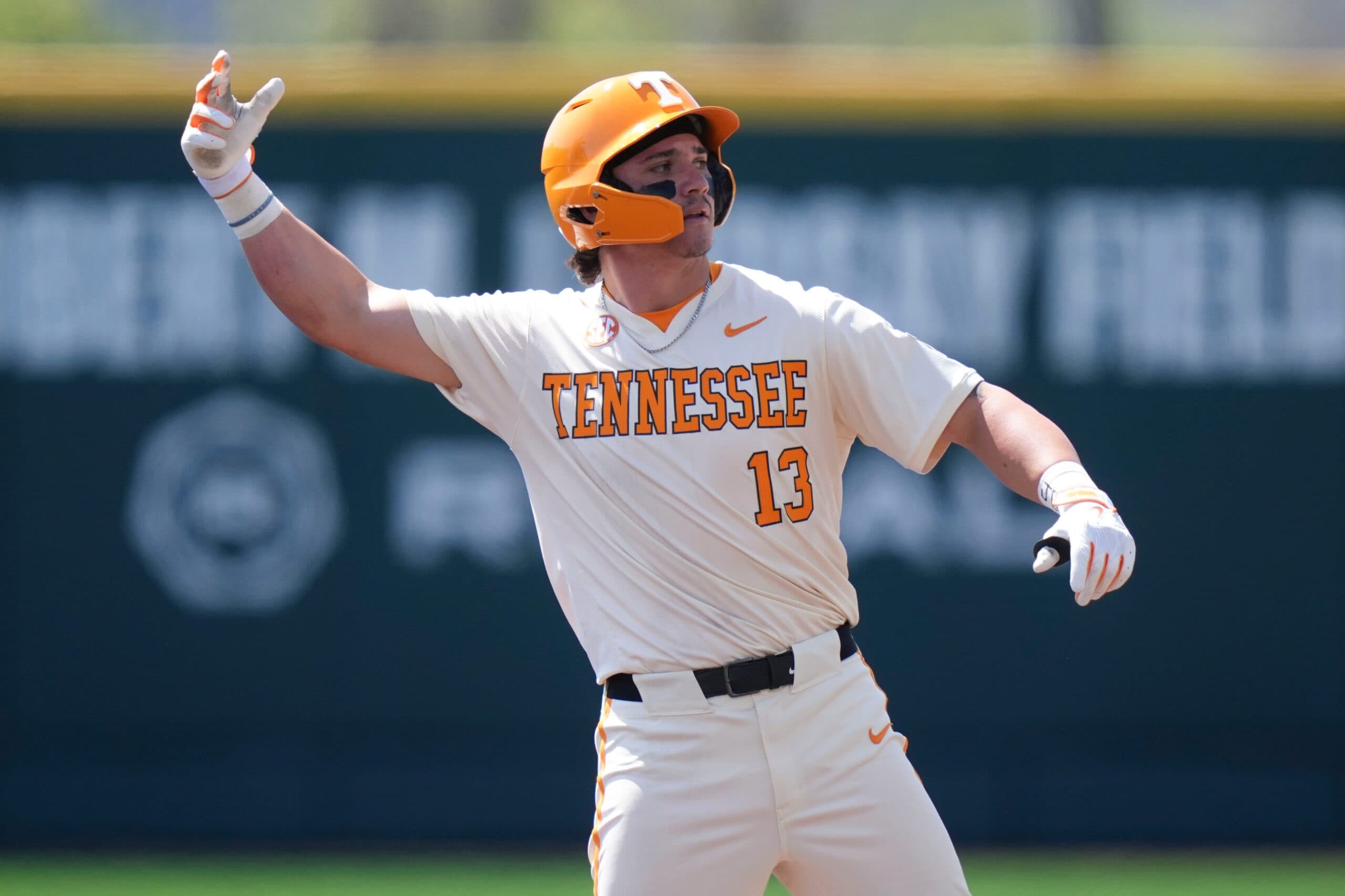 A freak injury just made Tennessee's SEC Tournament opener even tougher