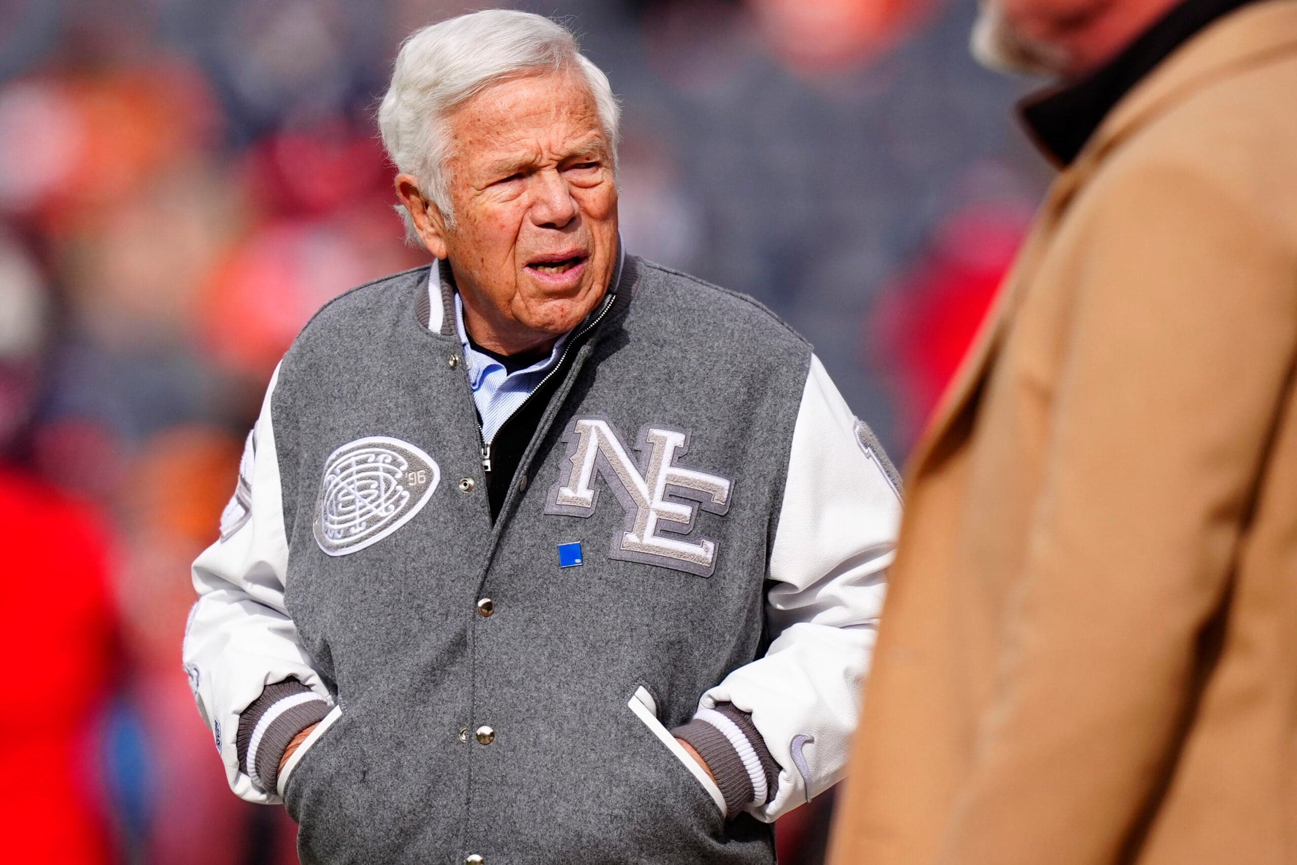 Patriots owner Robert Kraft reportedly got involved in the Mike Vrabel-Dianna Russini scandal and it's not a good look
