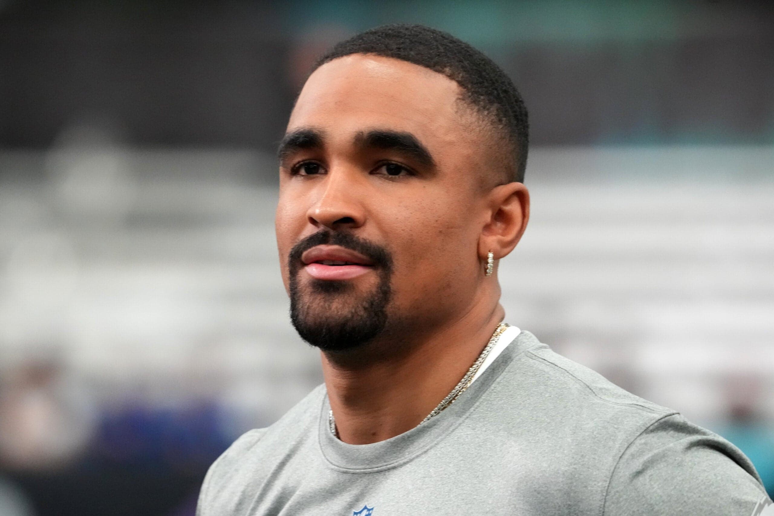 Jalen Hurts just called on an old Eagles friend to help him get back on track for 2026 season