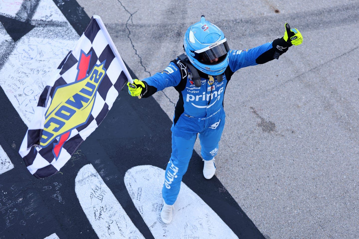 Chase Elliott Is Heating Up Early