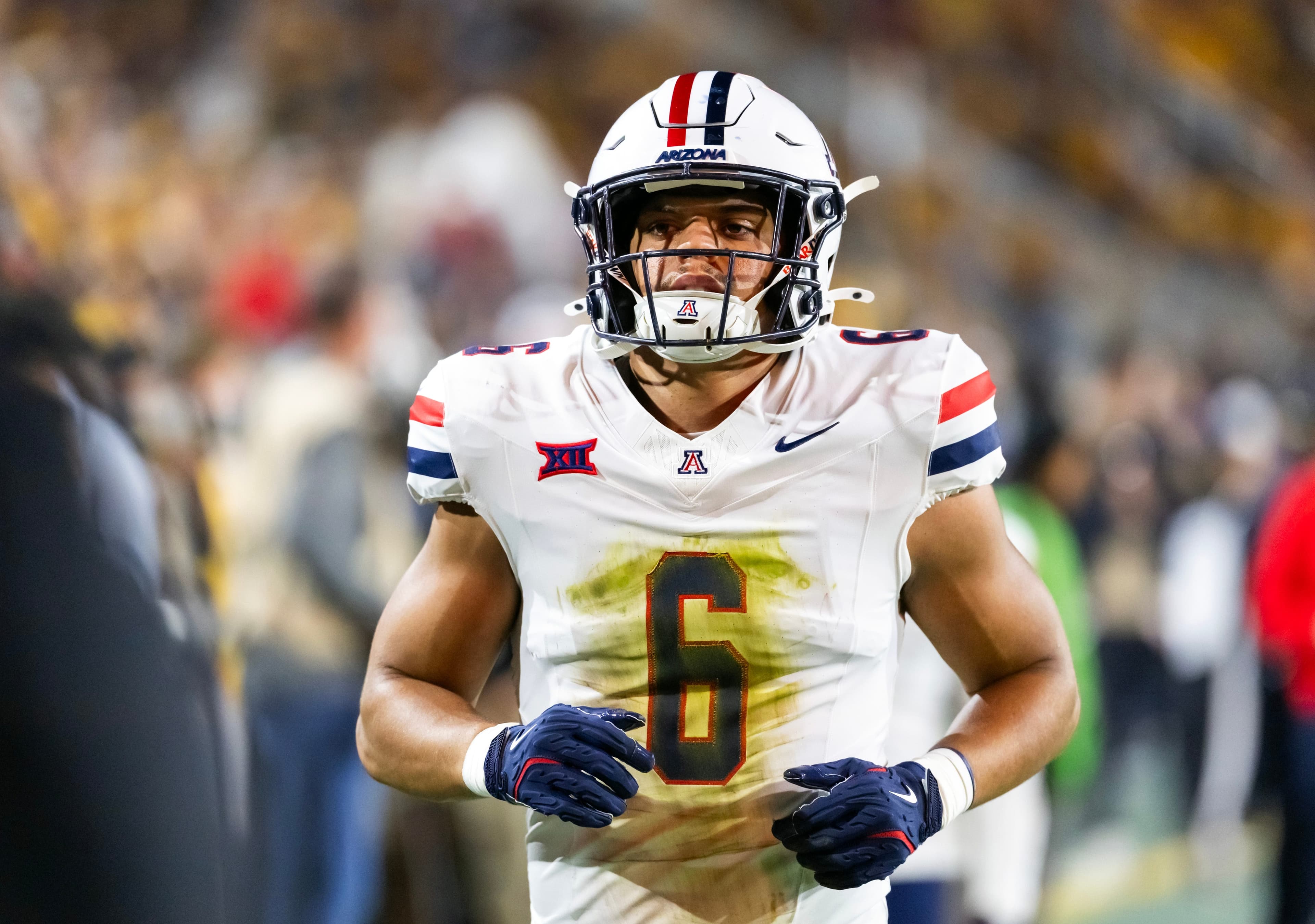 Arizona LBs Taye Brown, Chase Kennedy turn experience into leadership