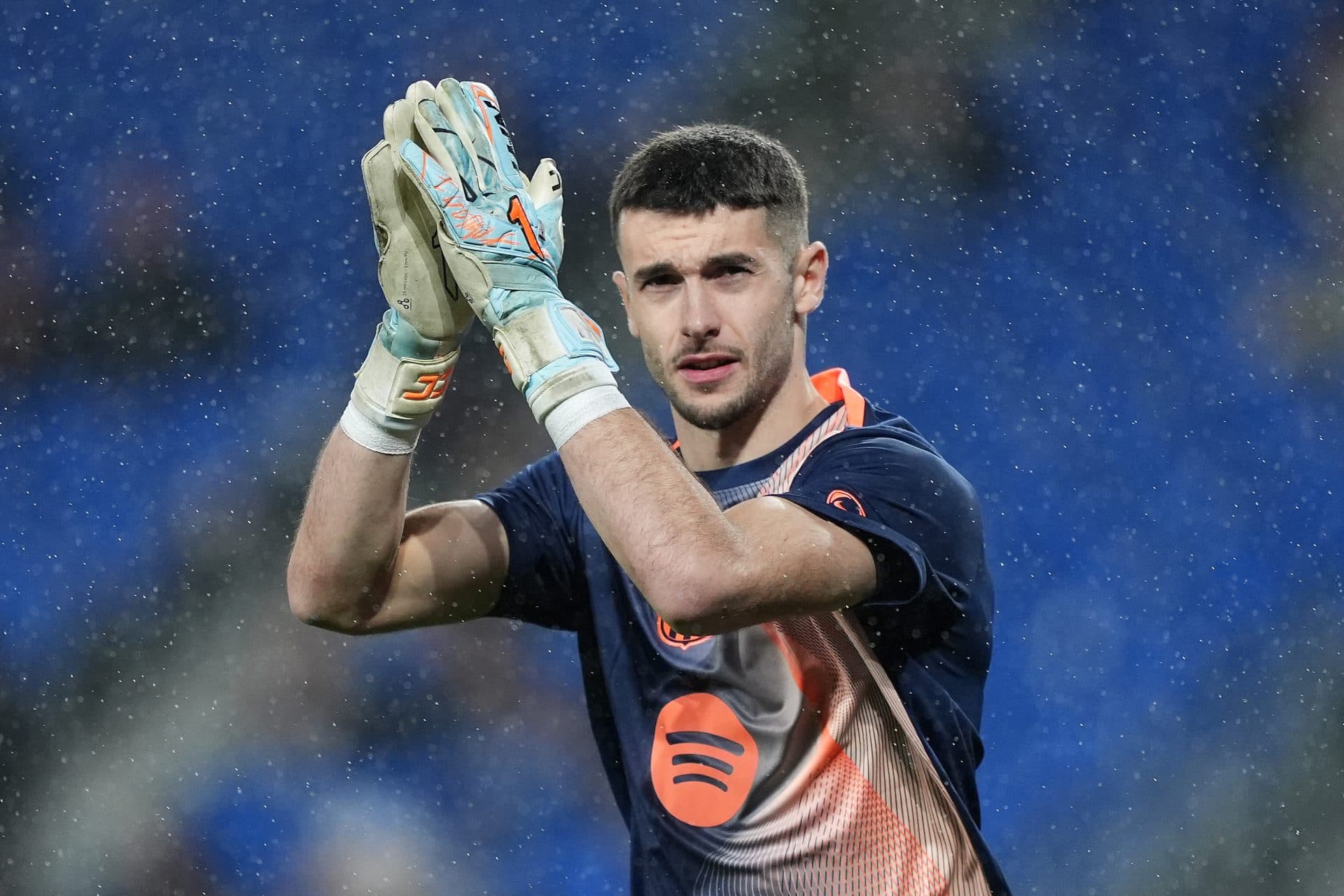 Joan Garcia talks Barcelona move, Lamine, Flick, Real Madrid links, Spain call-up – ‘Very happy with my decision’