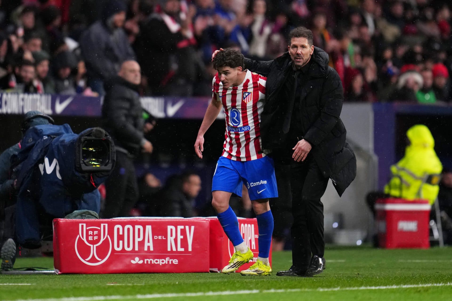 Atletico Madrid manager opens up on Barcelona target’s future – ‘I’m not in his head’