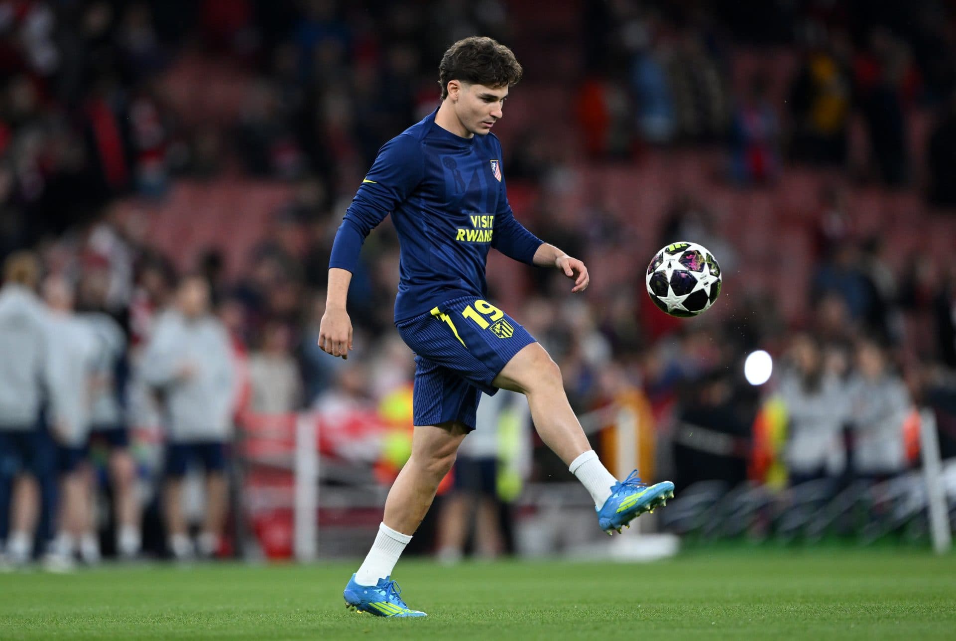 Barcelona ready to play the tactical game in the pursuit of top attacking target this summer