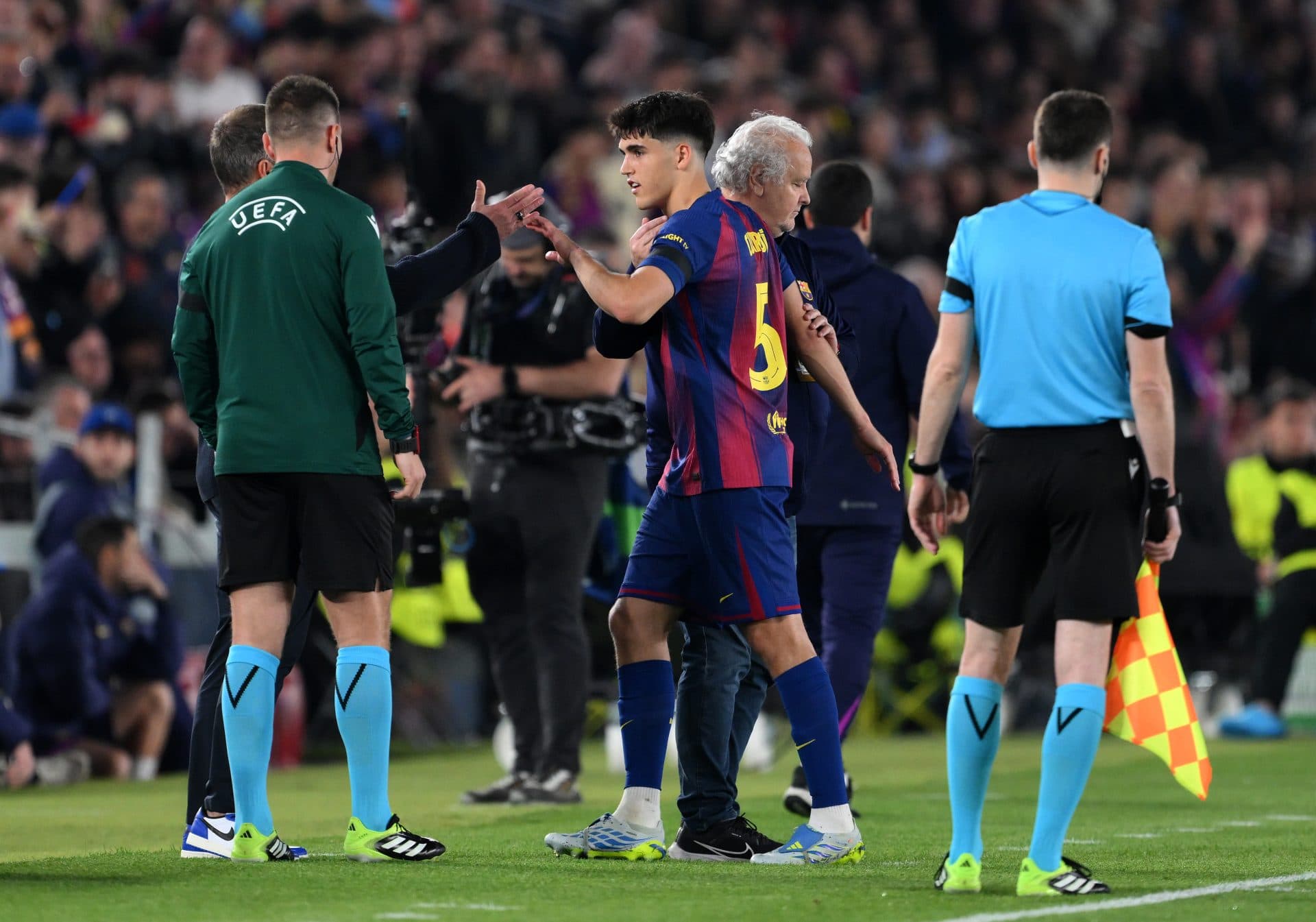 Pau Cubarsi sends a message to fans after red card in Barcelona 0-2 Atletico – ‘I take responsibility’