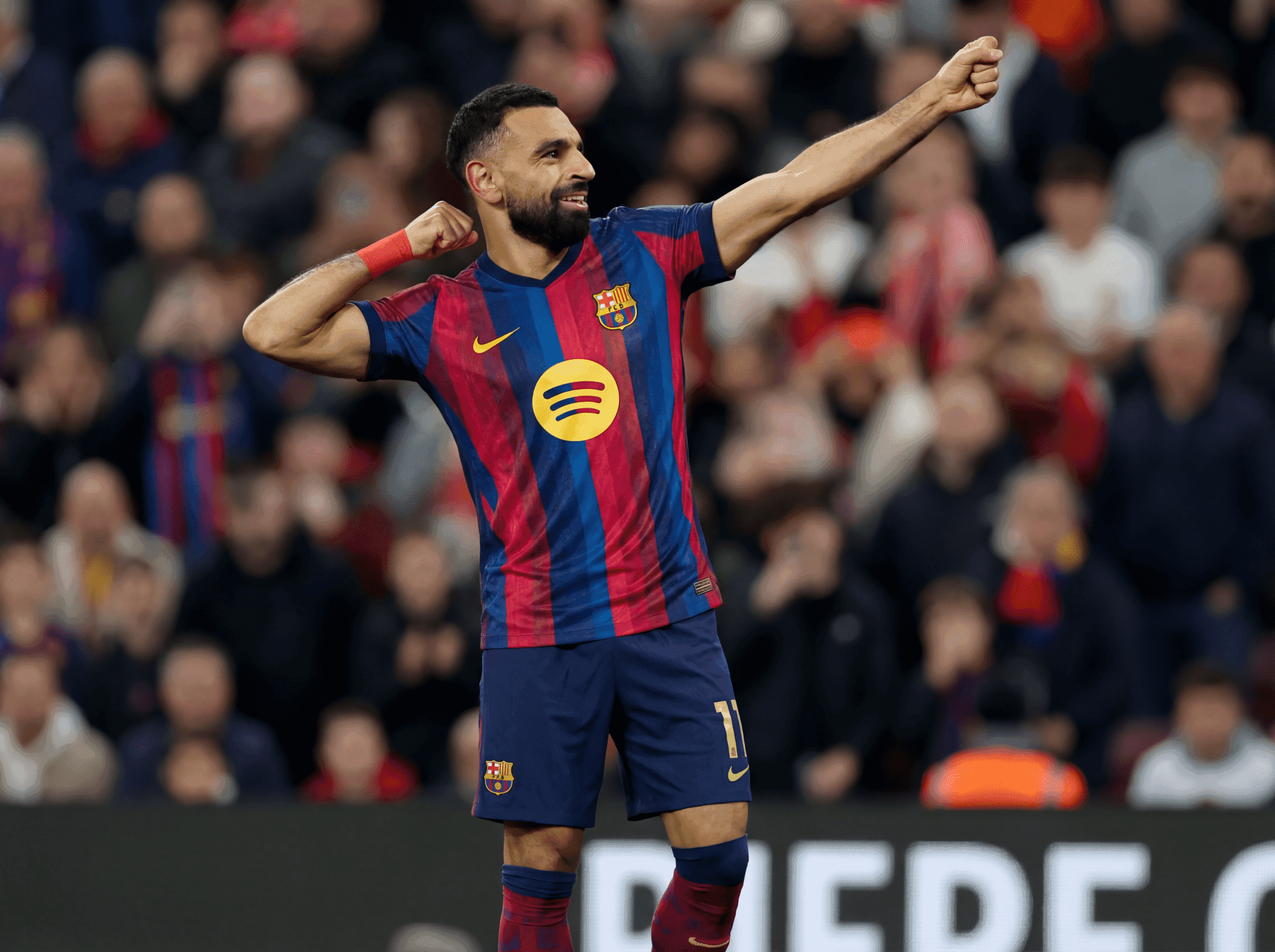 Report: Barcelona have chance to sign Liverpool legend for free