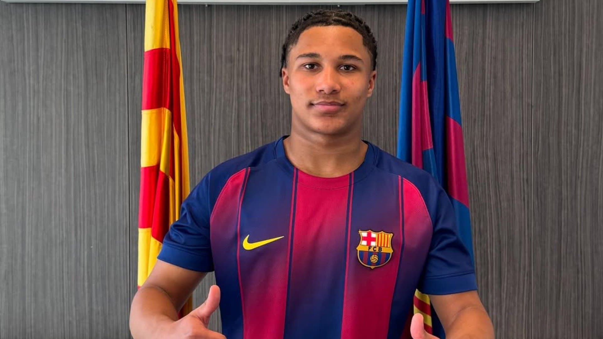 Barcelona winter signing sparks injury scare after frightening collision