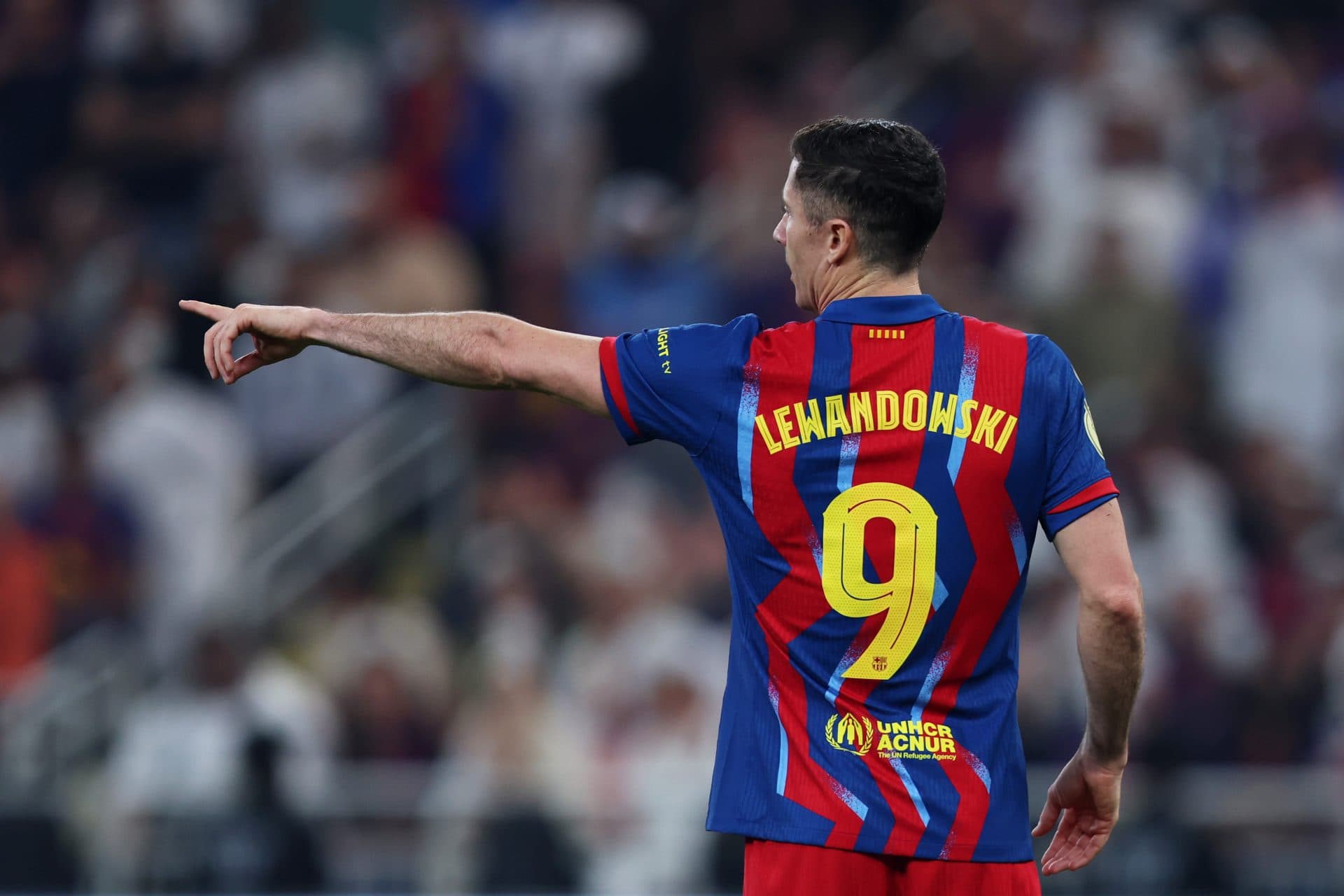 Barcelona superstar edging closer to legendary personal achievement