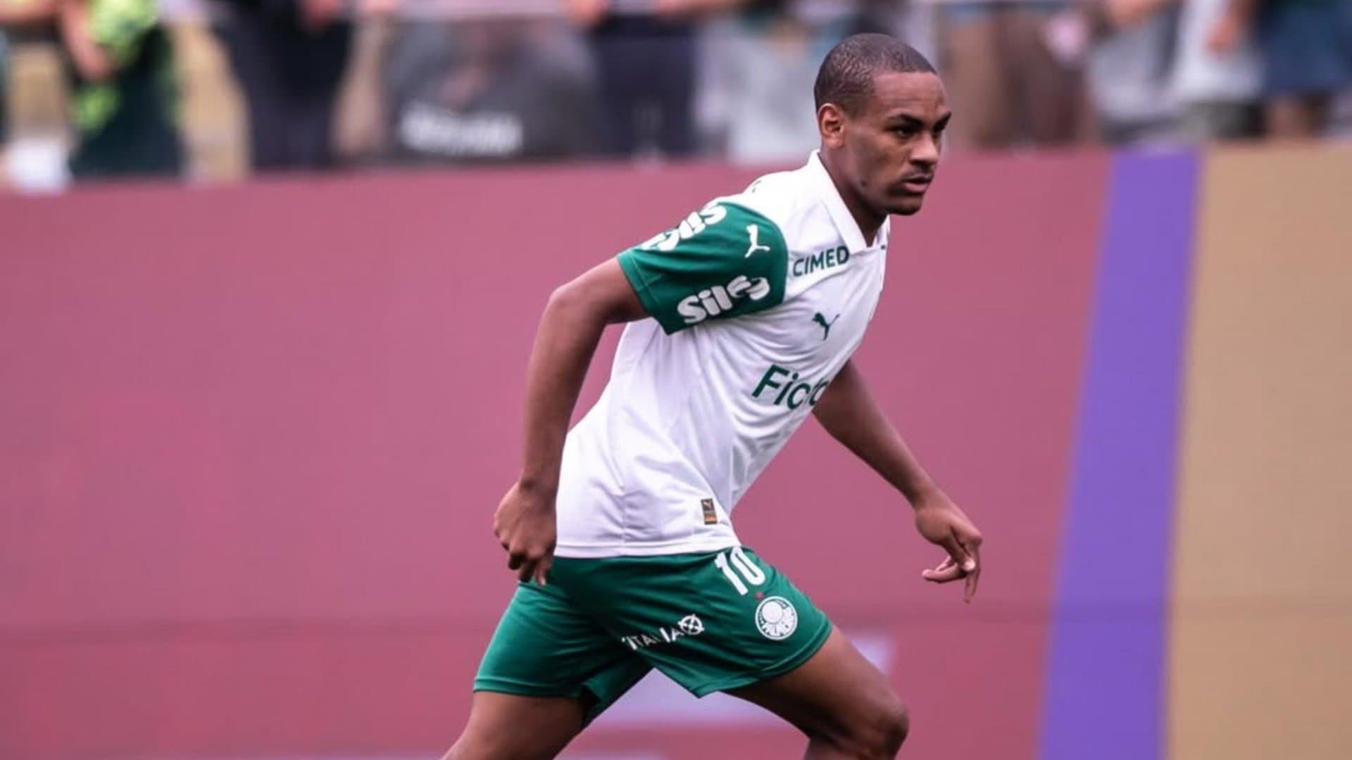 Barcelona risk losing Brazilian wonderkid as Manchester City push ahead with €40m offer