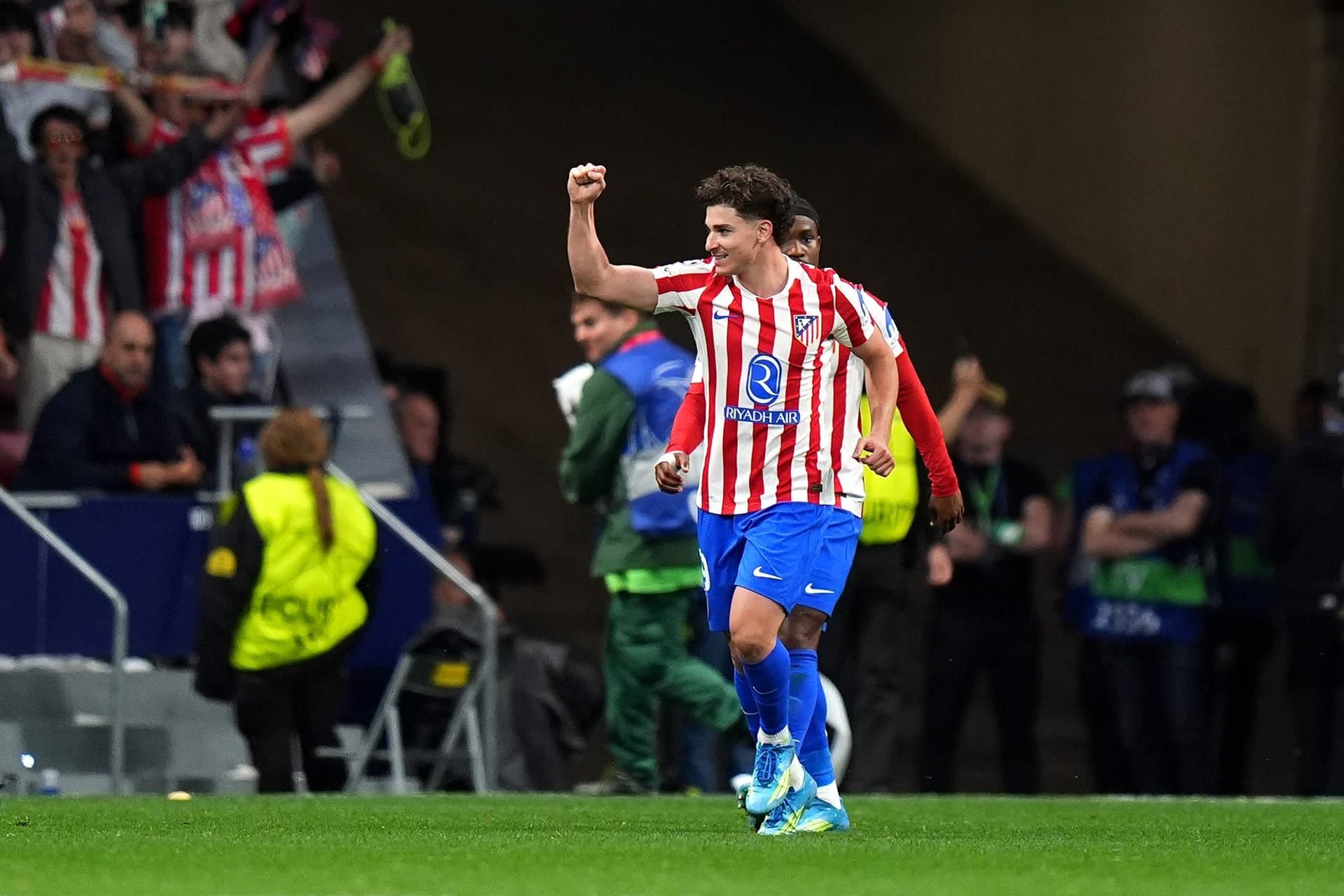 Barcelona suffer major blow as Atletico Madrid move to secure Julian Alvarez’s long-term future