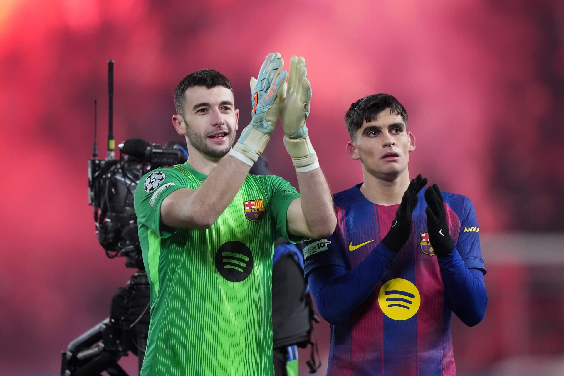 Barça teeters as crucial win looms for Champions League title!