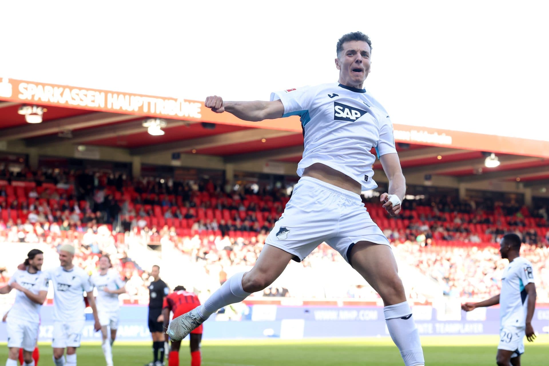 Bundesliga striker’s agent confirms contact with Barcelona – ‘Their interest is still valid’