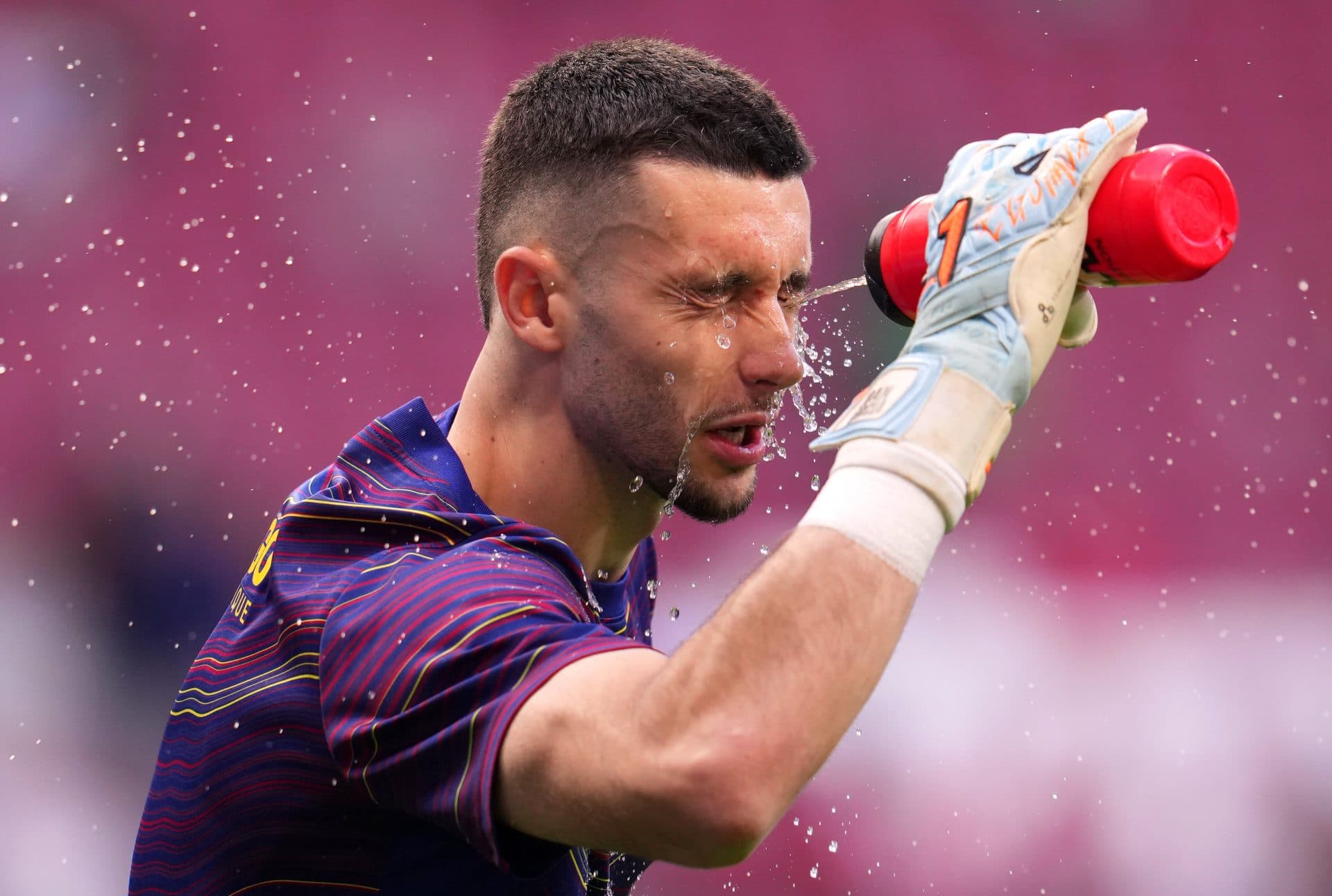 Barcelona superstar on course to beat Real Madrid veteran in Zamora Race