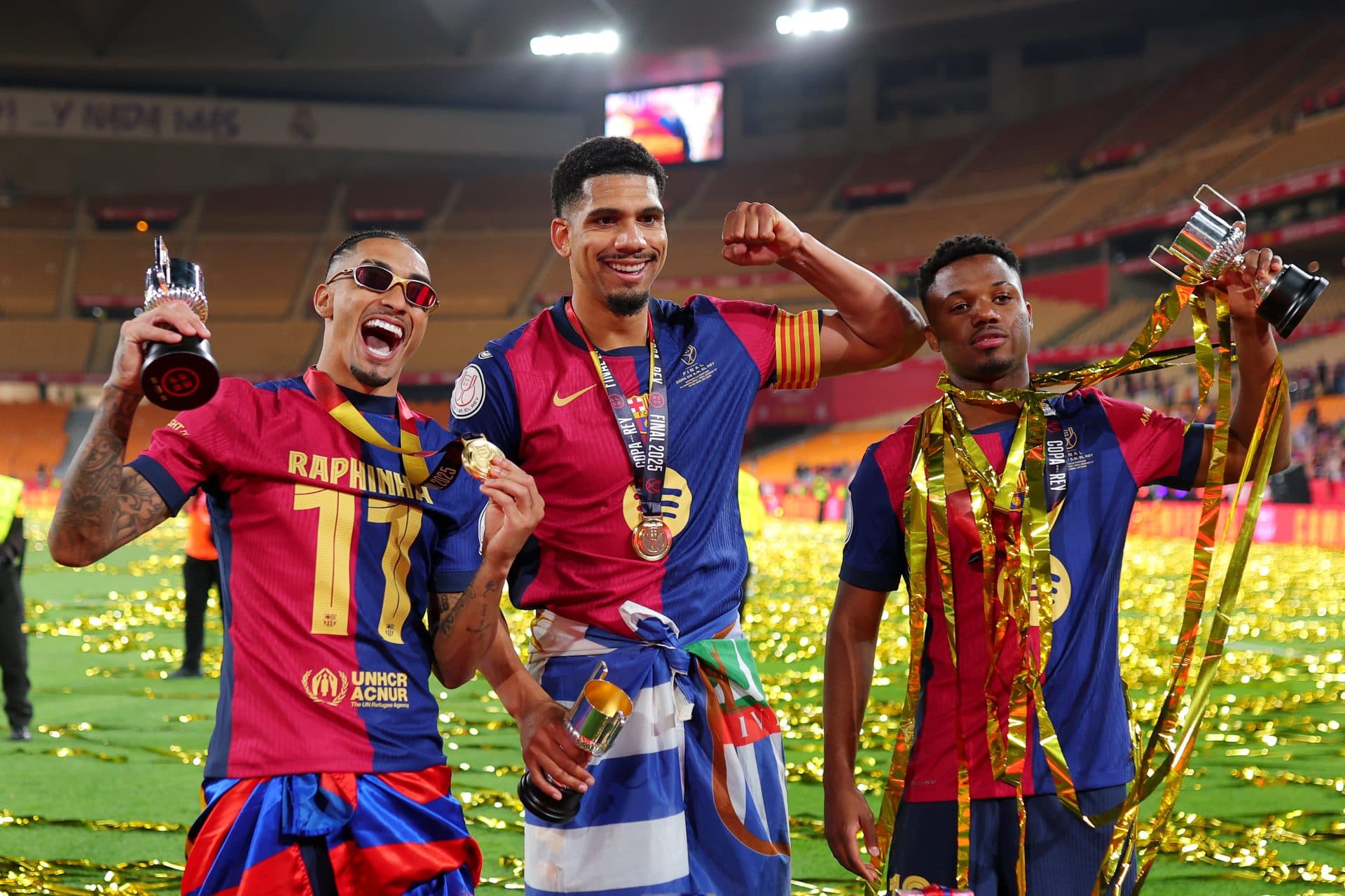 Ronald Araujo reacts on Barcelona superstar’s injury: ‘I’m really sad’