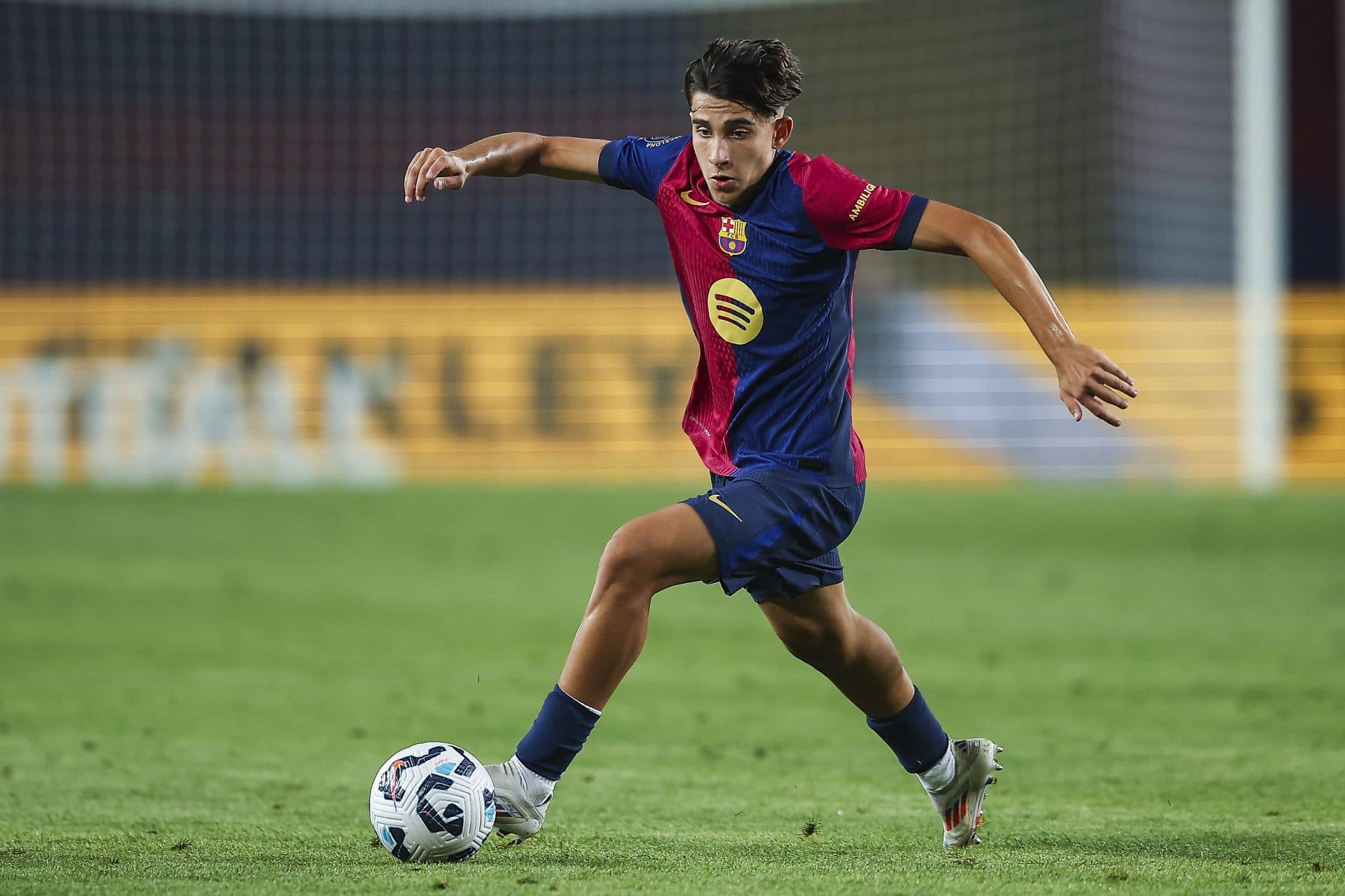 17-year-old La Masia winger called up by Flick to train with the first-team
