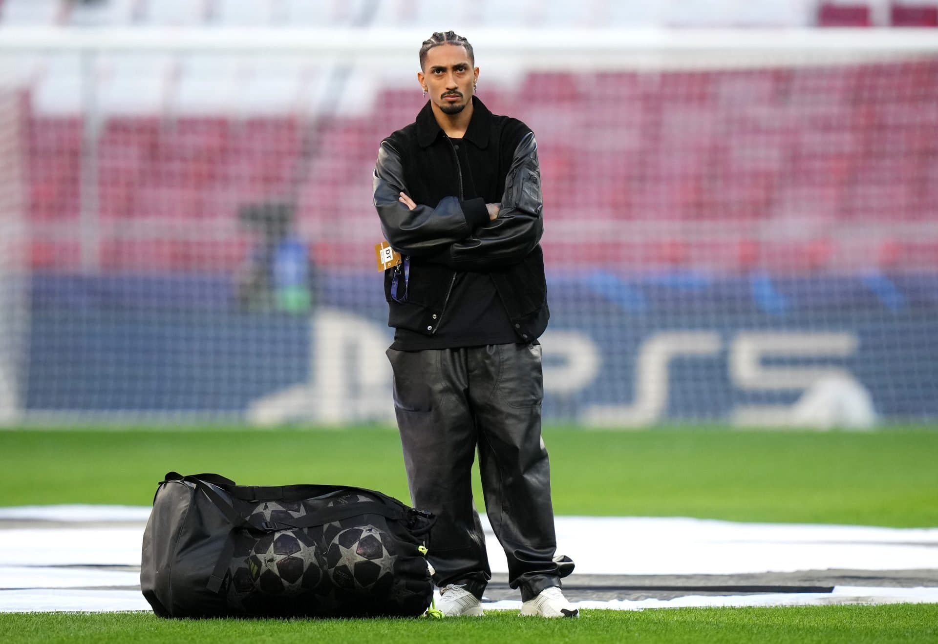 Injured Barcelona superstar expected to resume training next week