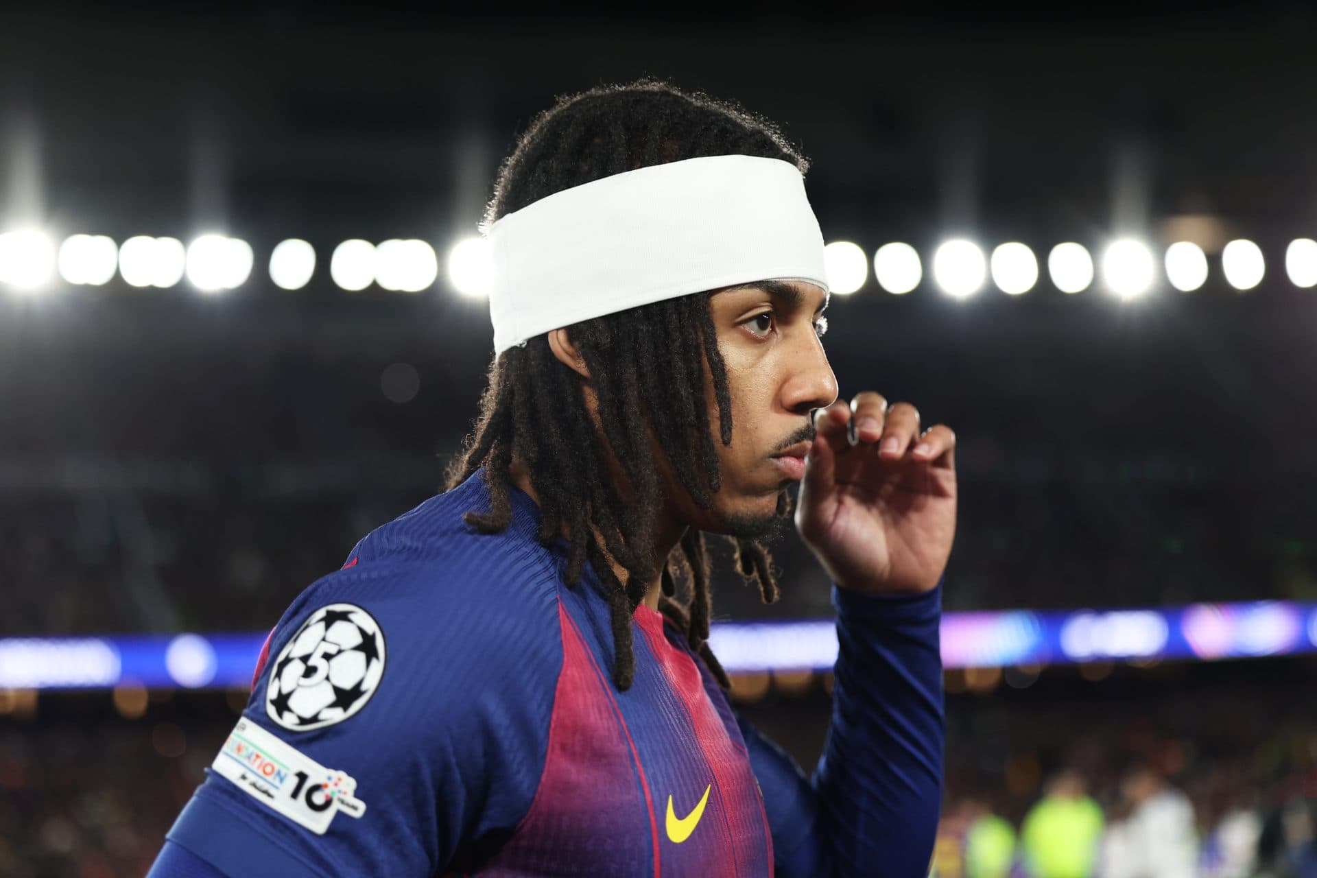 Liverpool weigh up €80 million offer for Barcelona defensive mainstay – report