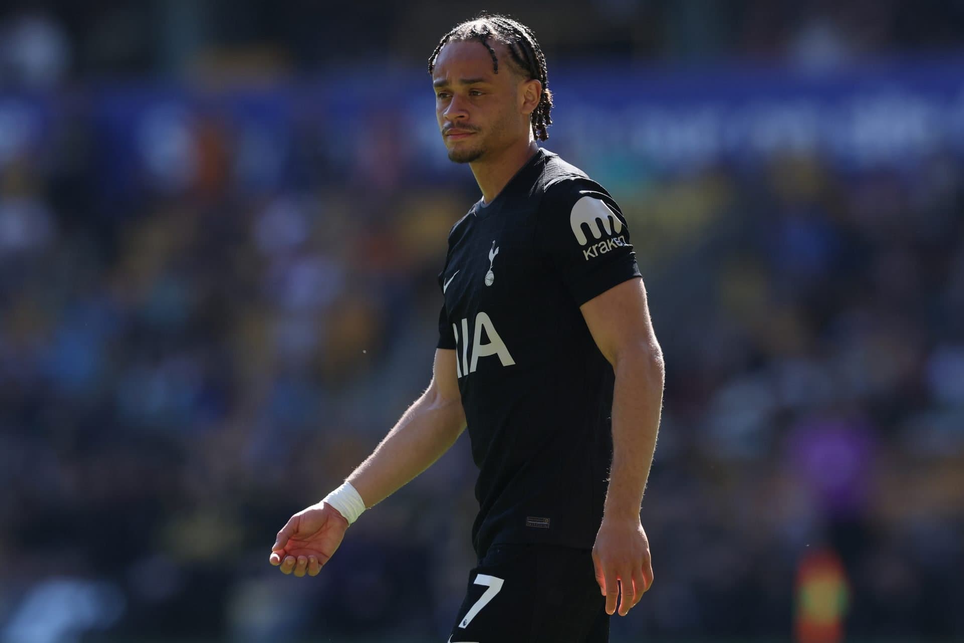 Barcelona keeping tabs on at least five Tottenham Hotspur players amid relegation fears