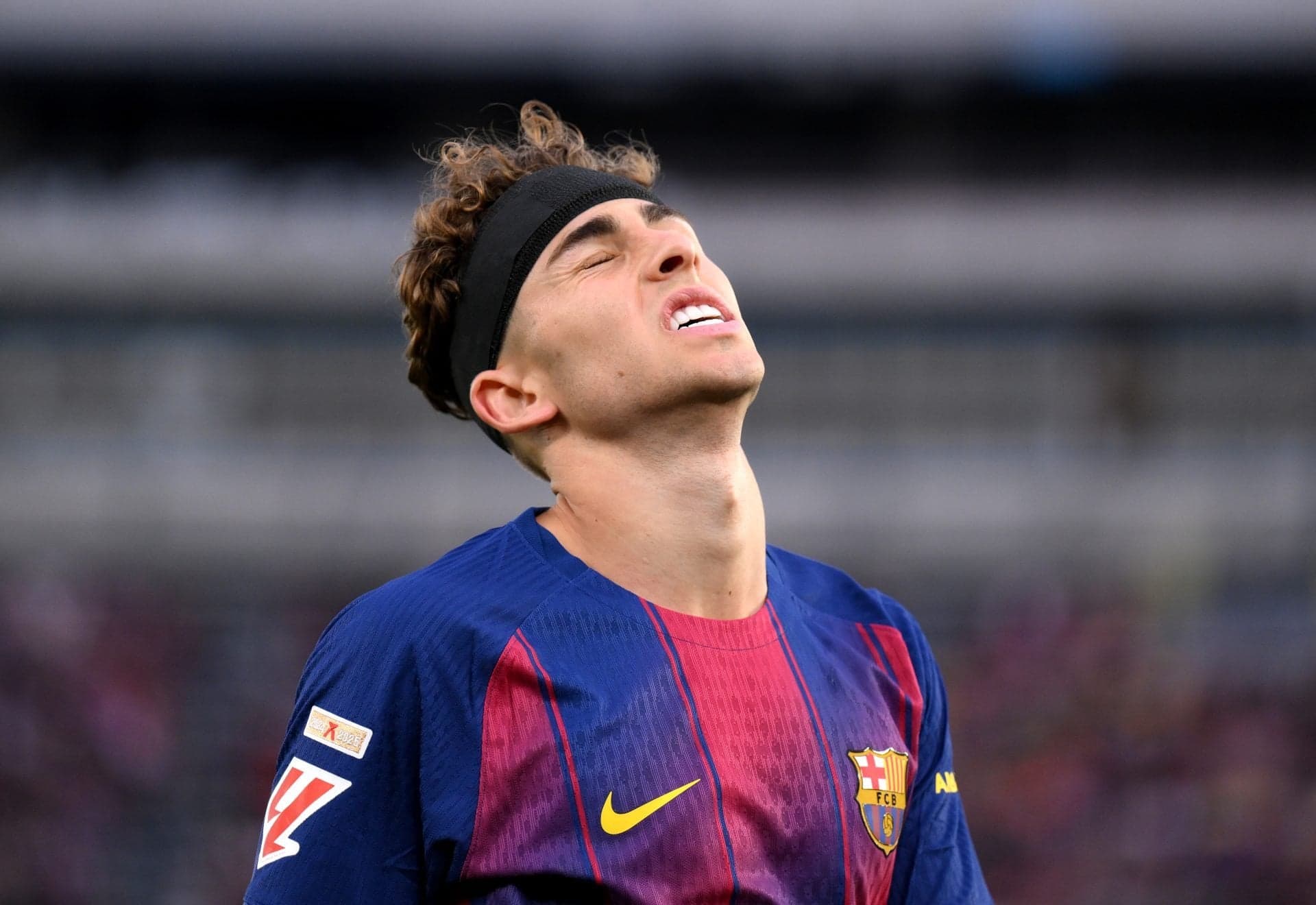 Official: Barcelona midfielder undergoes successful surgery; out for three months