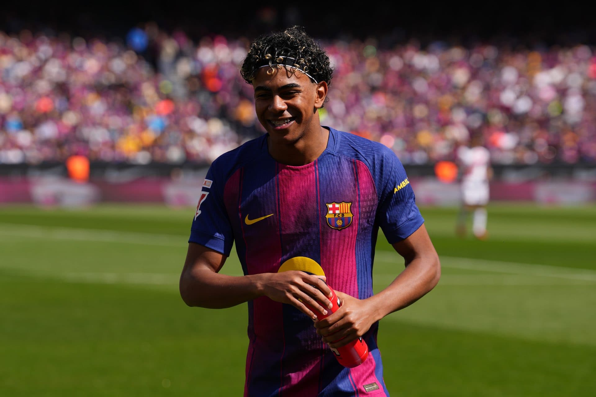 Key details revealed about Barcelona superstar’s salary