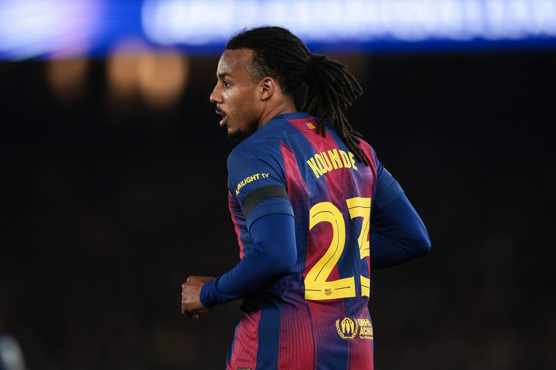 Barcelona defender out of Osasuna clash due to suspension