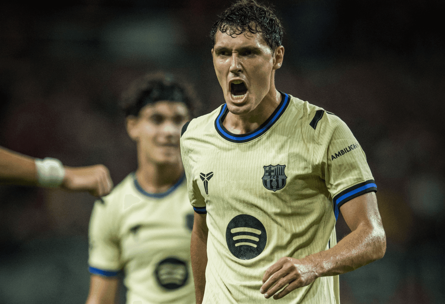 Barcelona achieve major breakthrough as veteran defender agrees to lower salary for renewal
