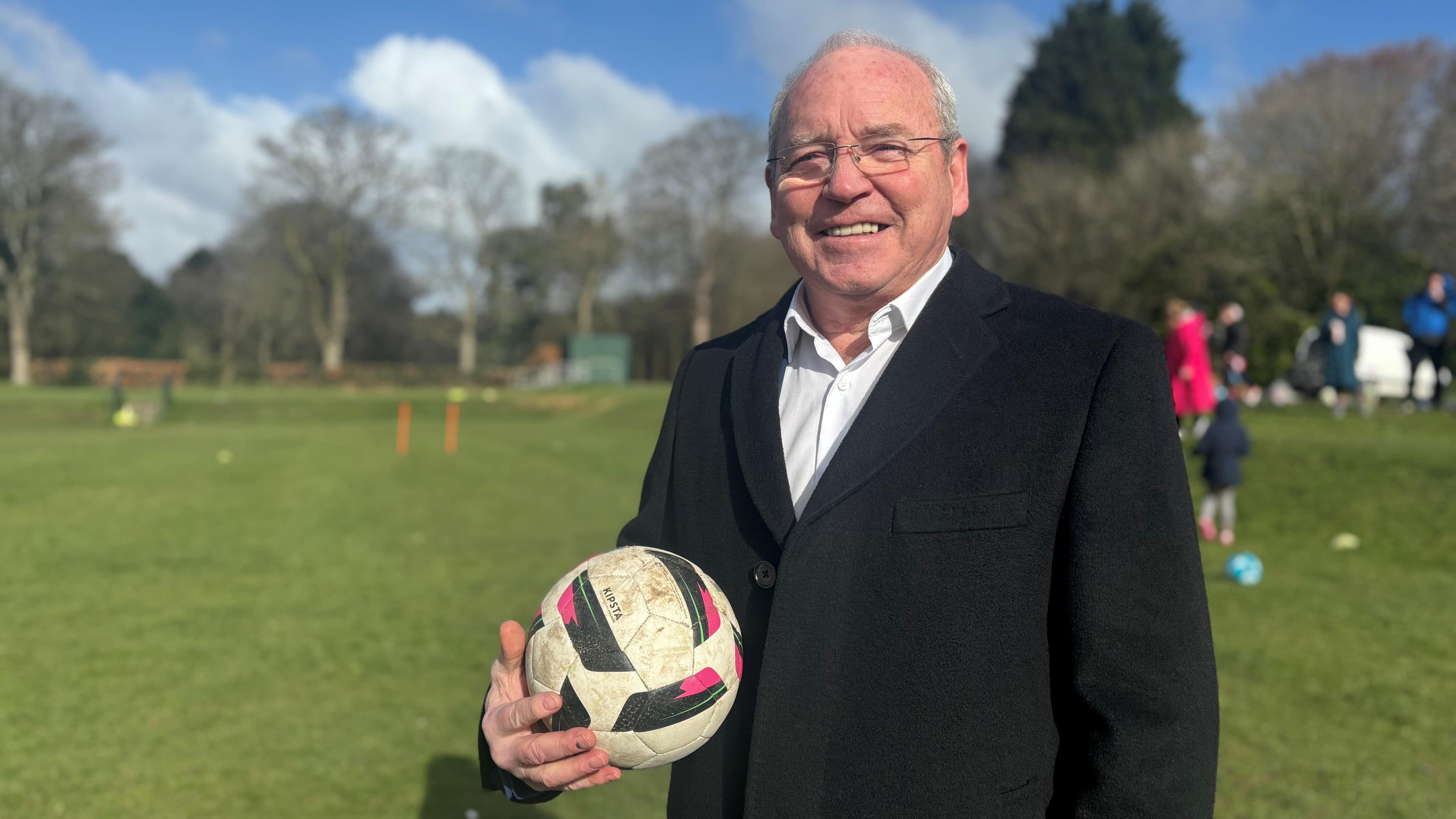 'Kids should have easier grassroots footy access'