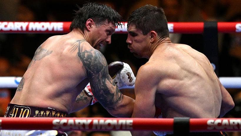 Usyk v Verhoeven - scorecards at time of stoppage