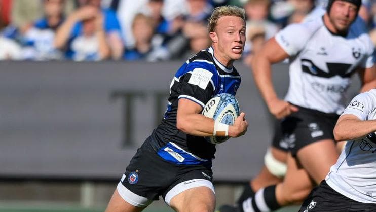 Exeter sign versatile back Harris on two-year deal