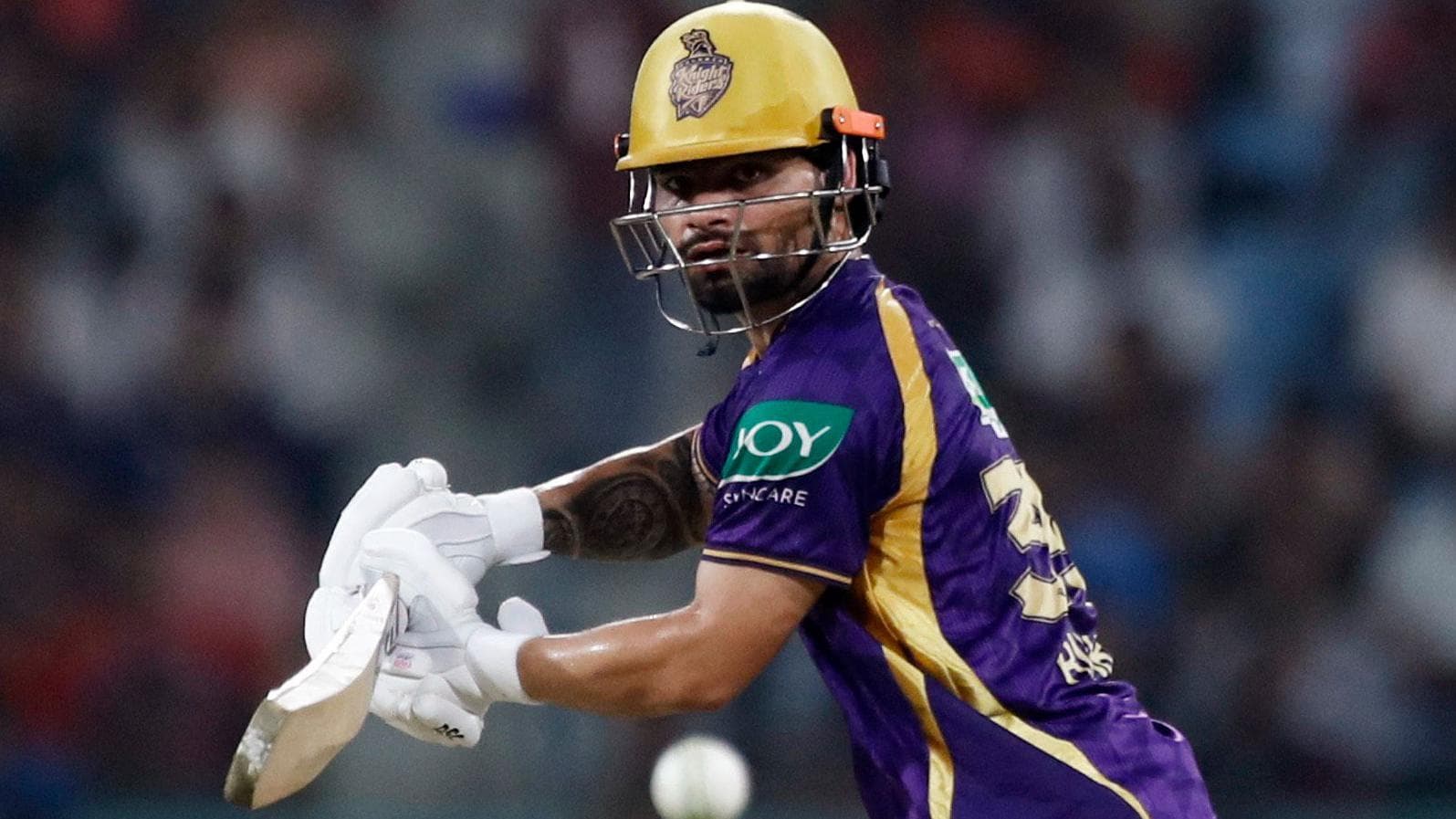 Kolkata defeat Lucknow in thrilling super over
