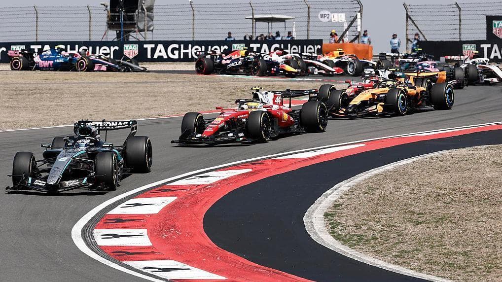 What is the format for F1 sprint races in 2026?